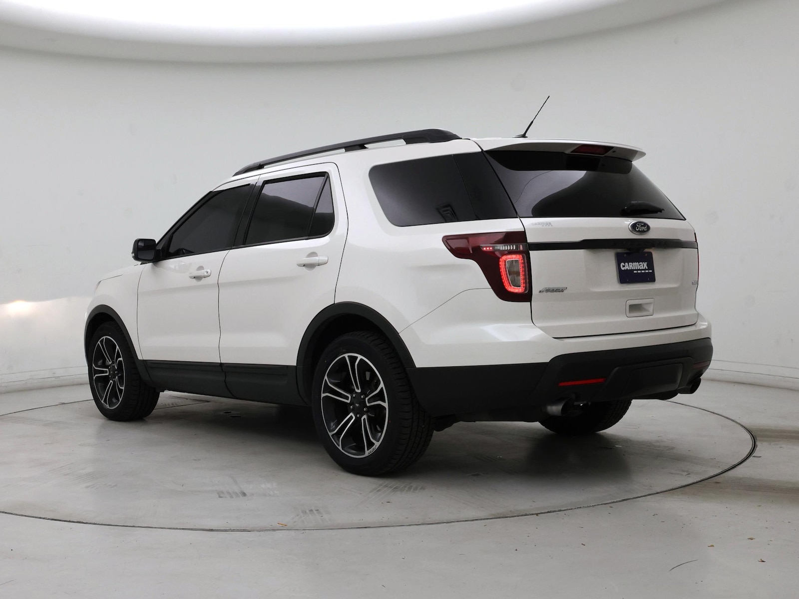 2015 Ford Explorer Sport - Photo 3