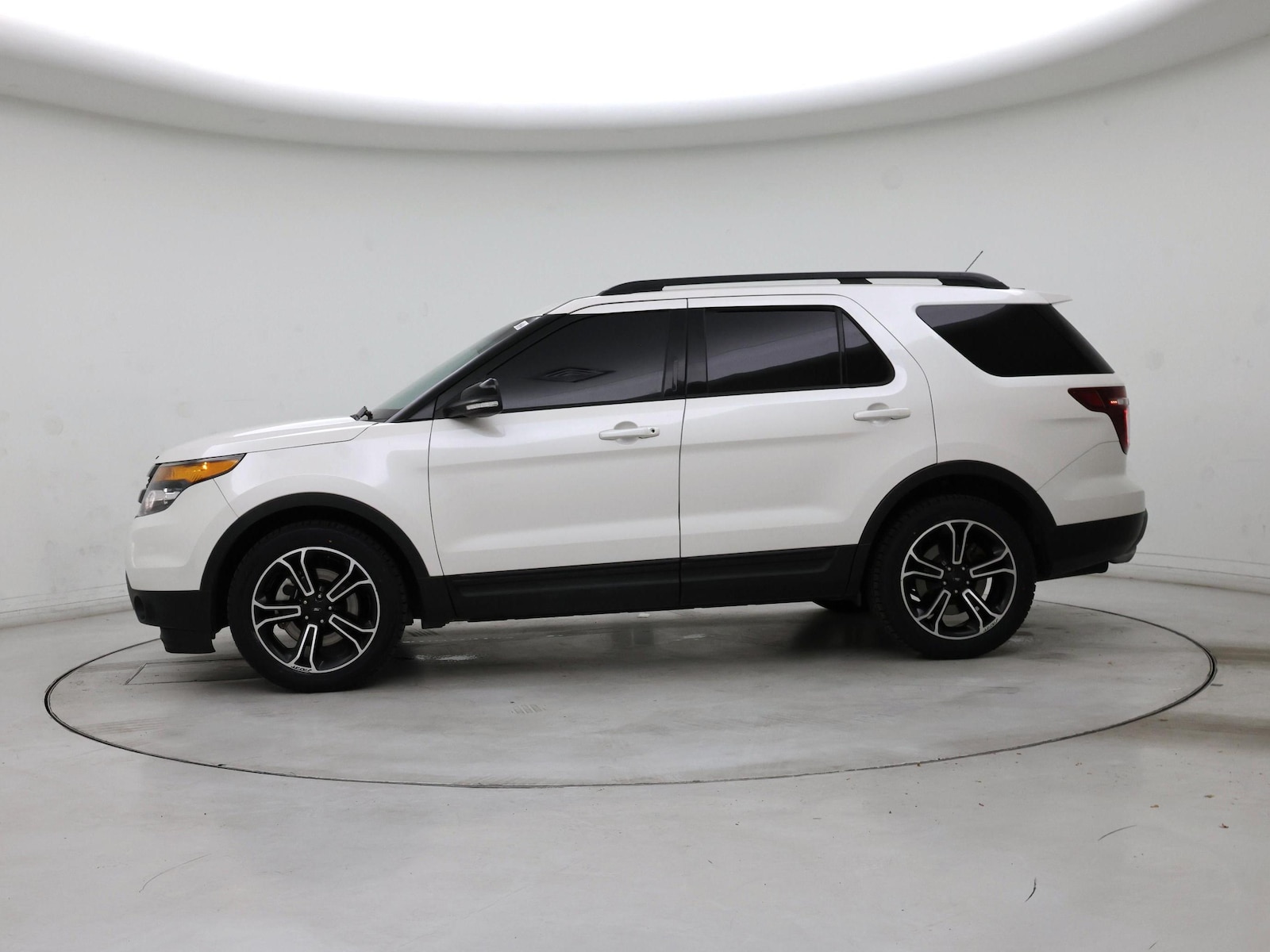 2015 Ford Explorer Sport - Photo 4