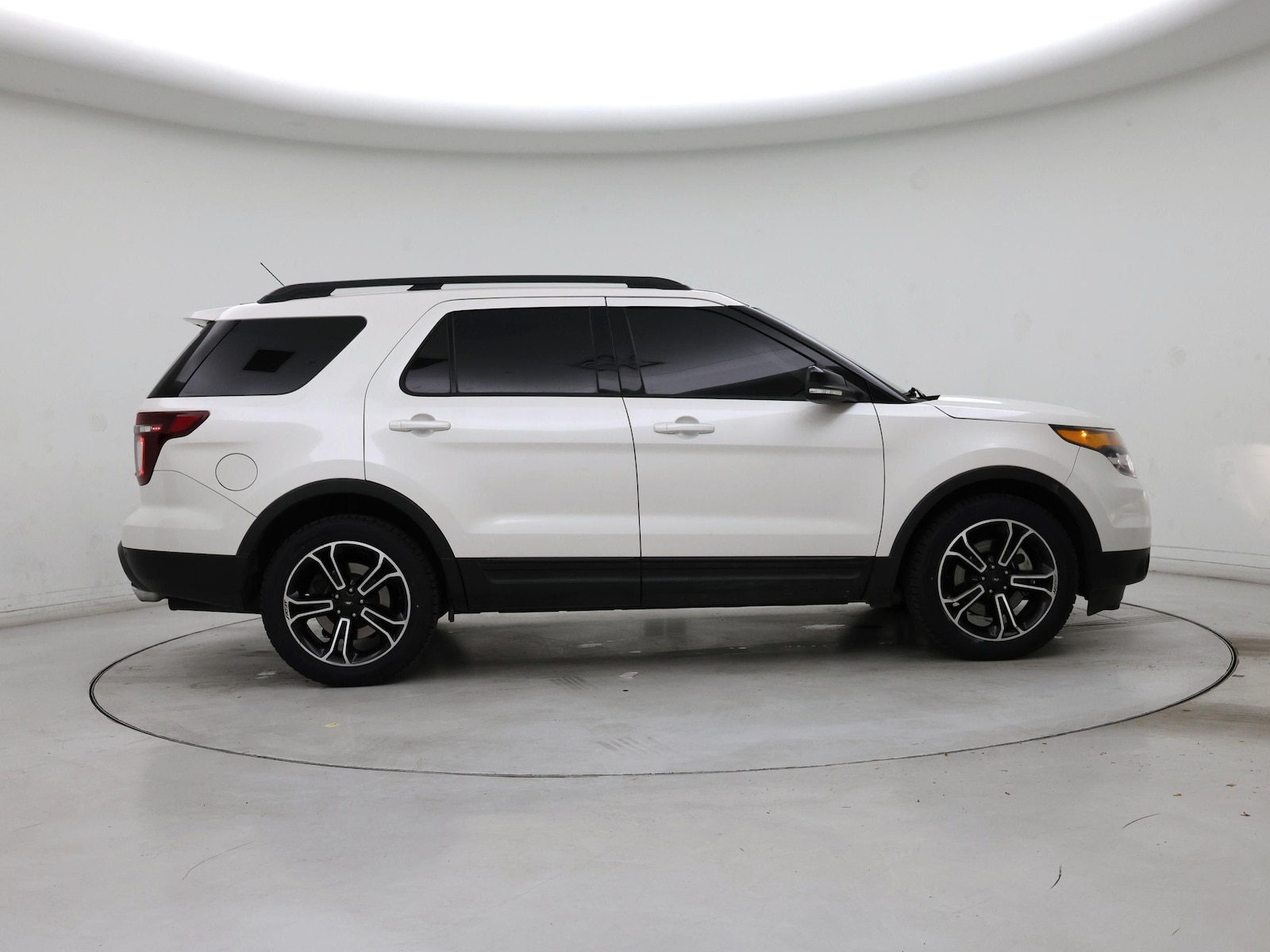 2015 Ford Explorer Sport - Photo 8