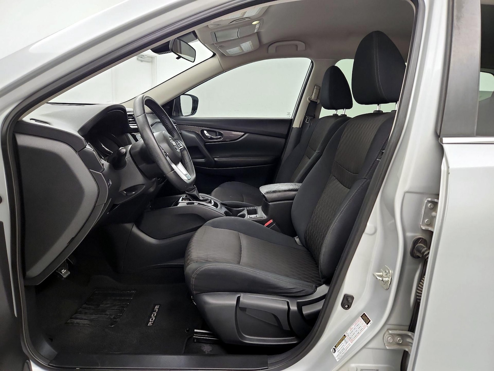 2019 Nissan Rogue S - Photo 12