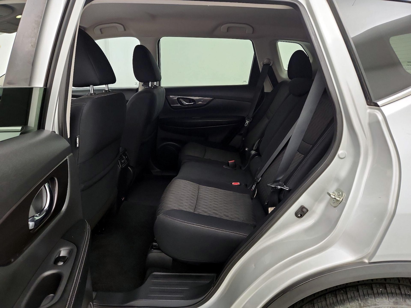 2019 Nissan Rogue S - Photo 20