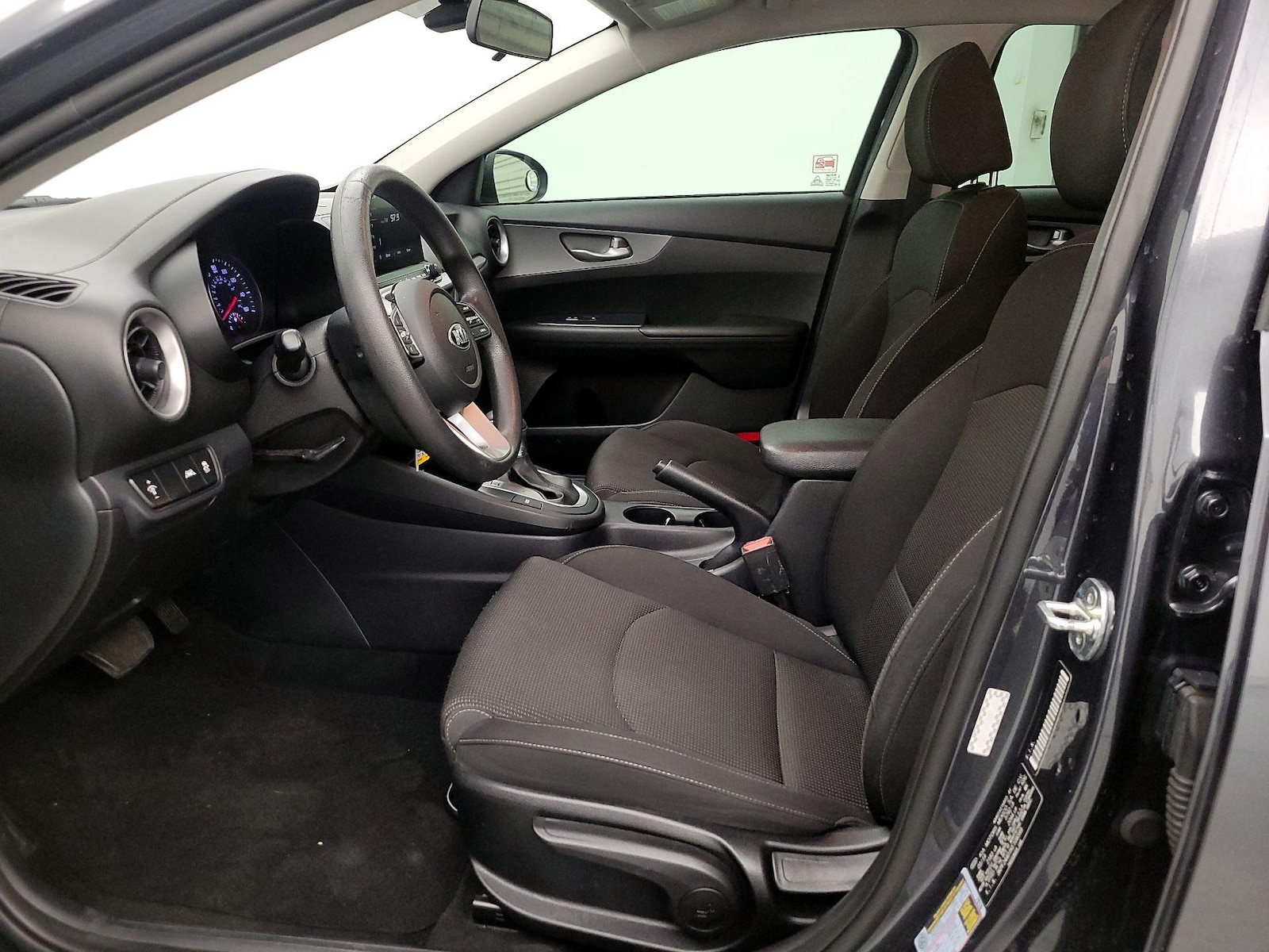 2019 Kia FORTE LXS - Photo 12
