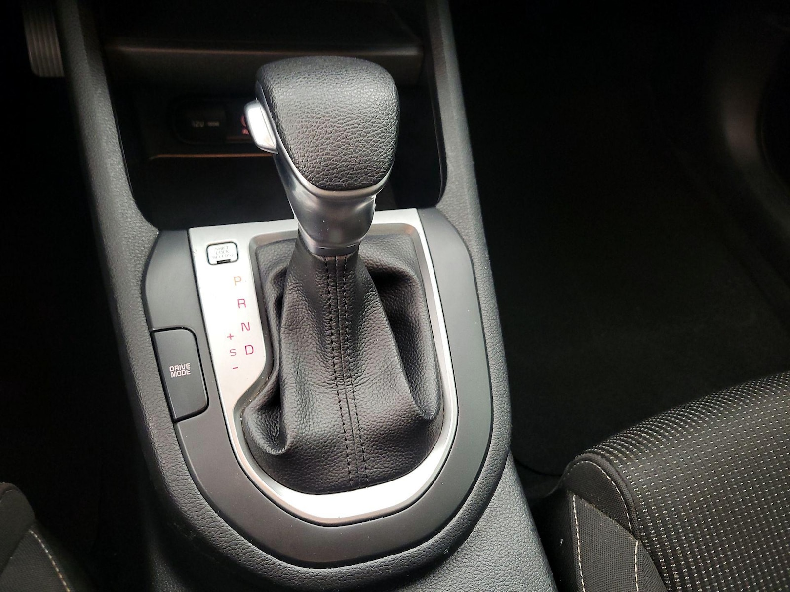 2019 Kia FORTE LXS - Photo 18