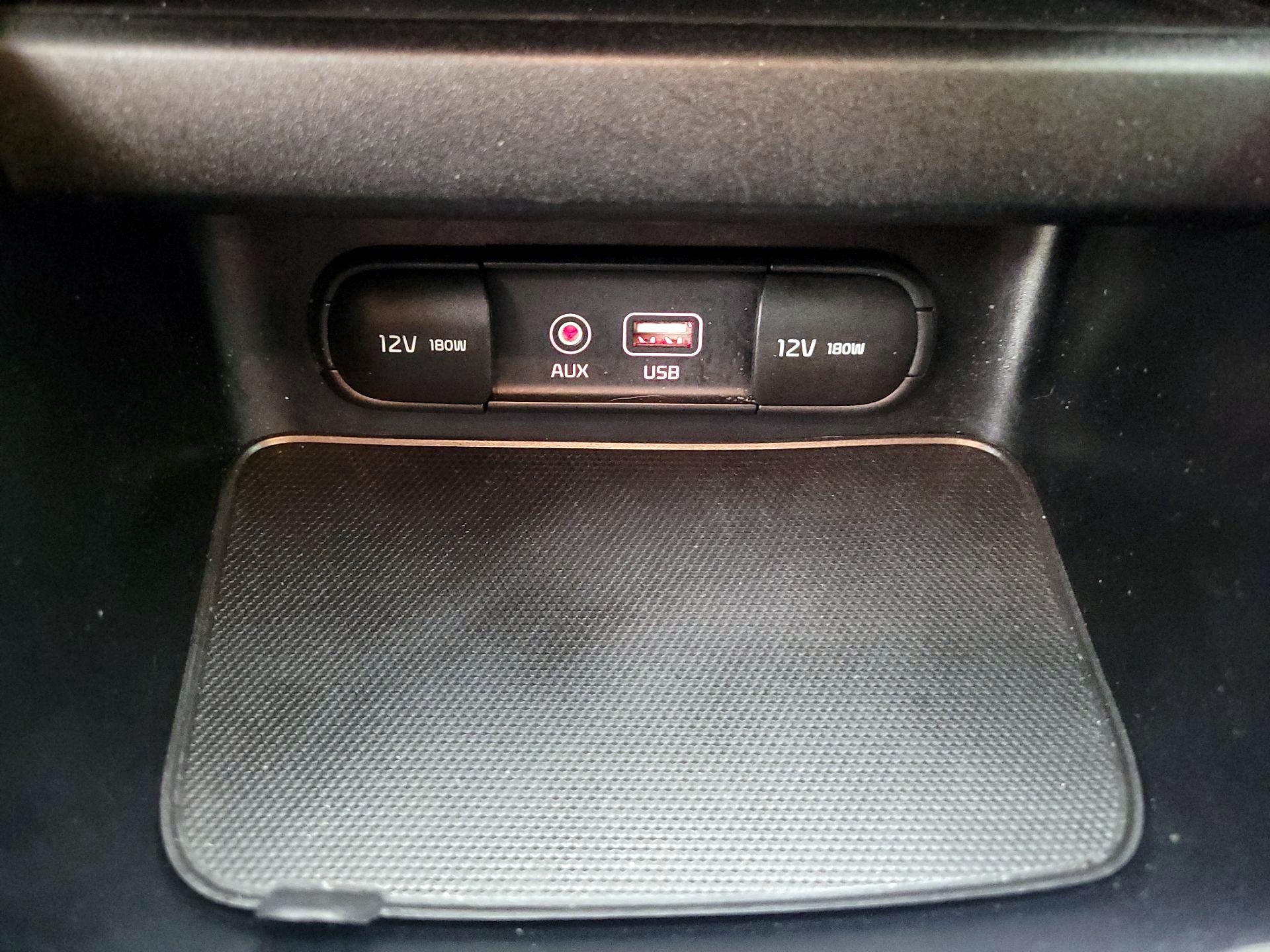 Thumbnail: 2019 Kia Forte - 18