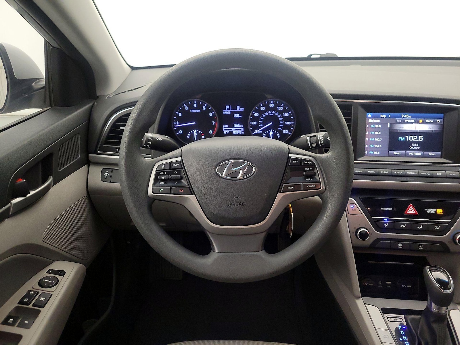 2017 Hyundai Elantra SE - Photo 11