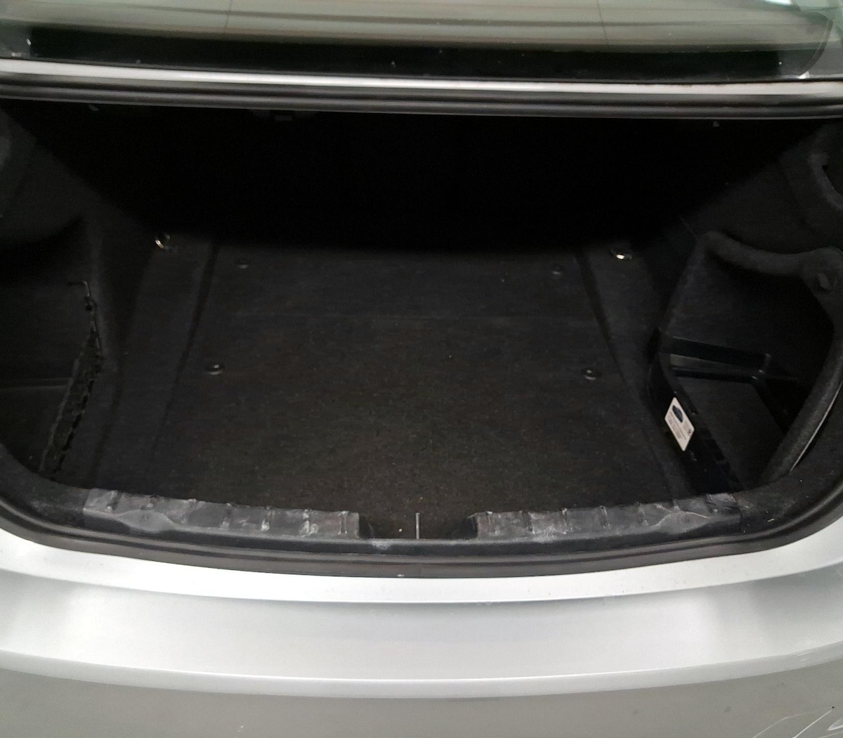 Trunk/Cargo (Seats Up)