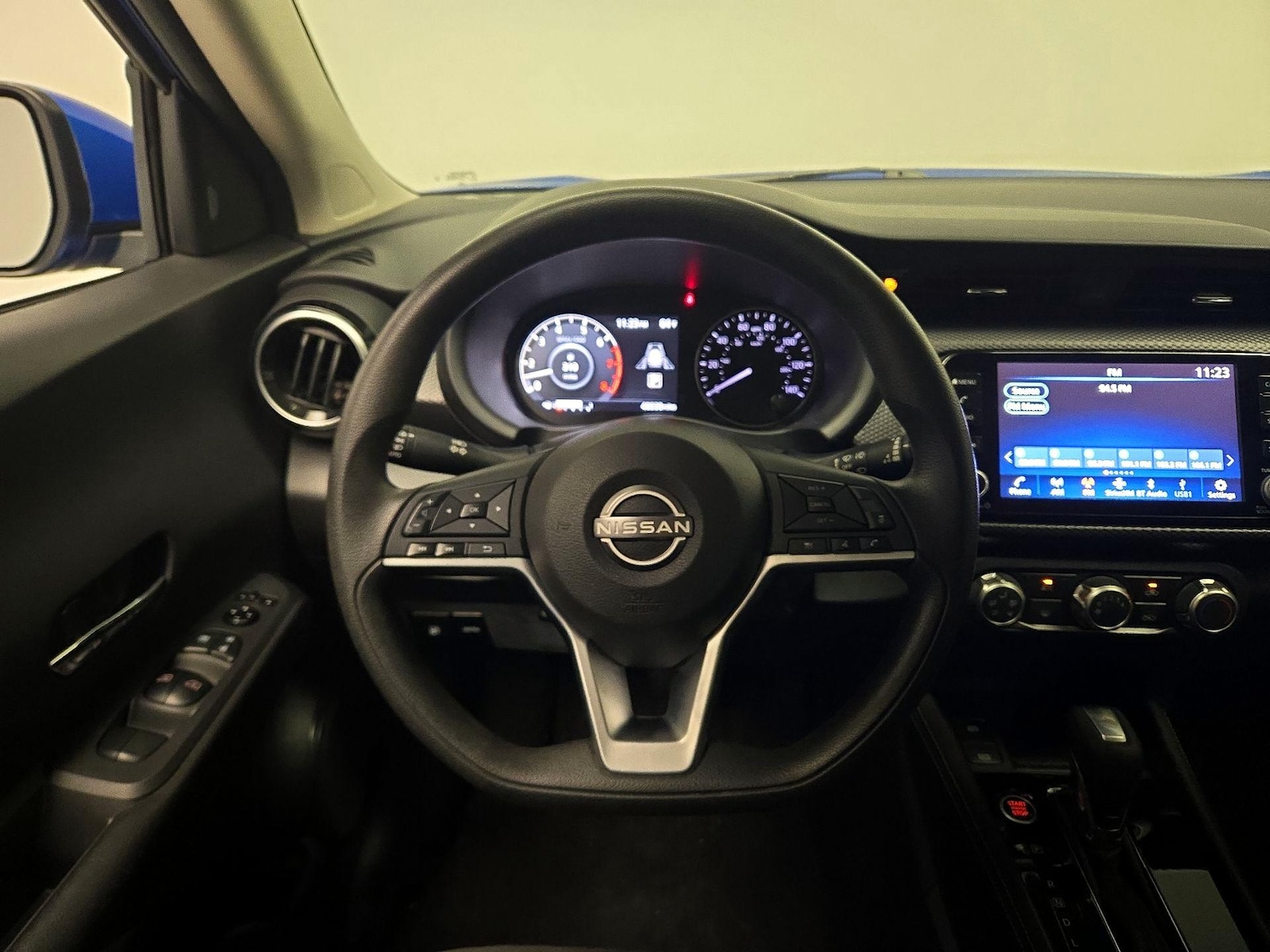 2023 Nissan Kicks SV - Photo 11