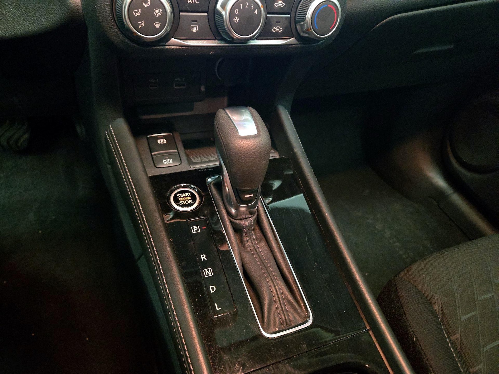 2023 Nissan Kicks SV - Photo 17