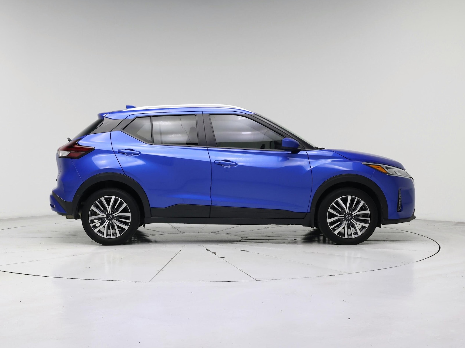 2023 Nissan Kicks SV - Photo 8