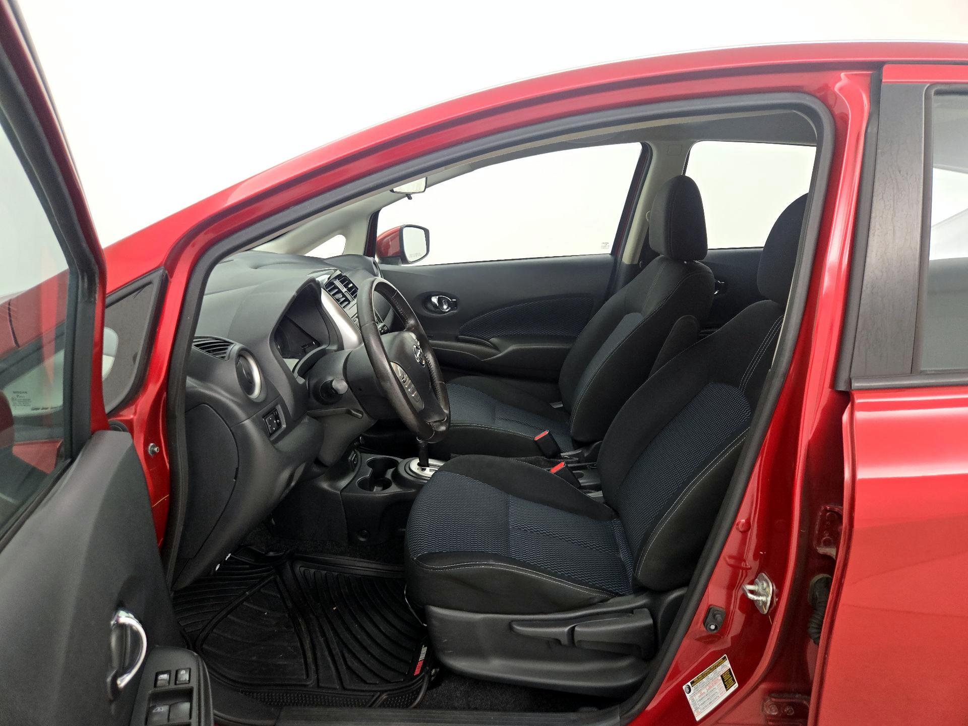 Thumbnail: 2017 Nissan Versa Note - 11