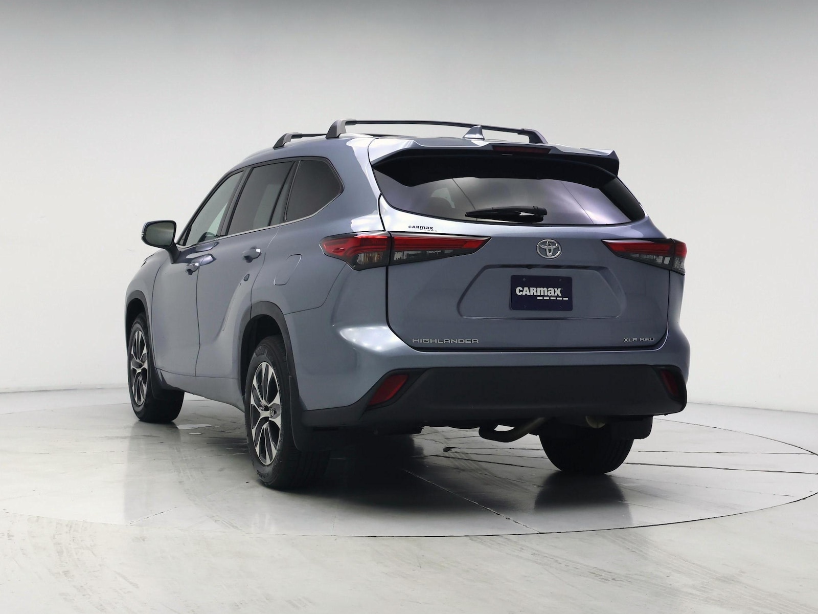2022 Toyota Highlander XLE - Photo 7