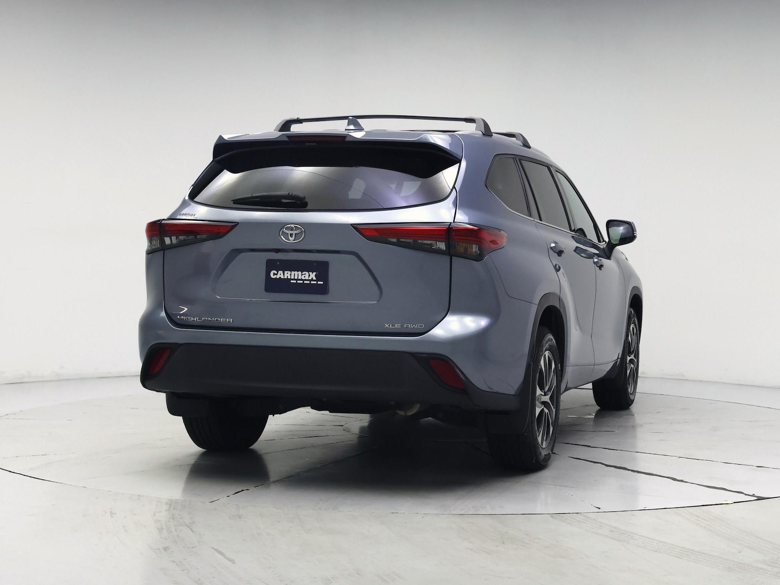 2022 Toyota Highlander XLE - Photo 9