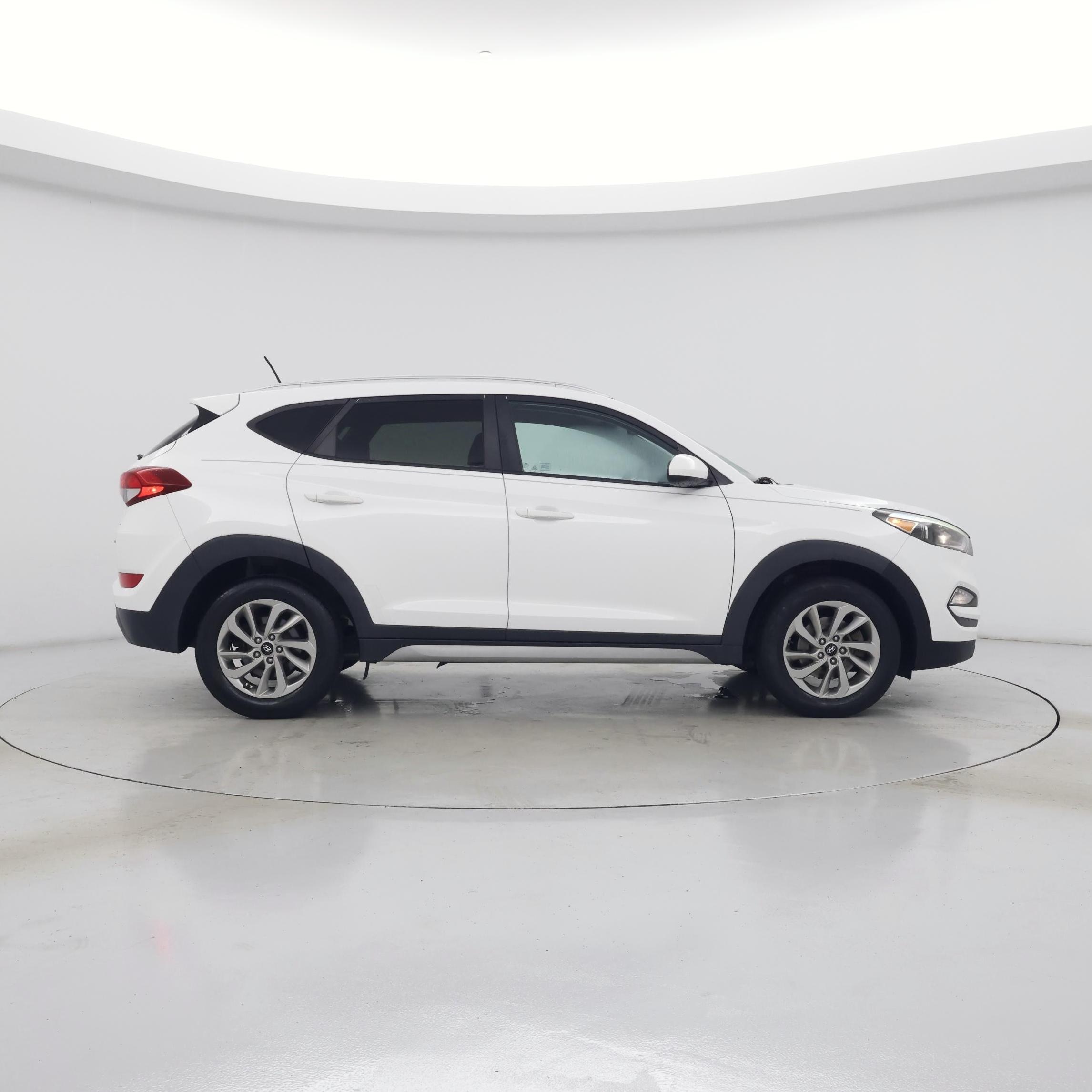 Thumbnail: 2017 Hyundai Tucson - 7