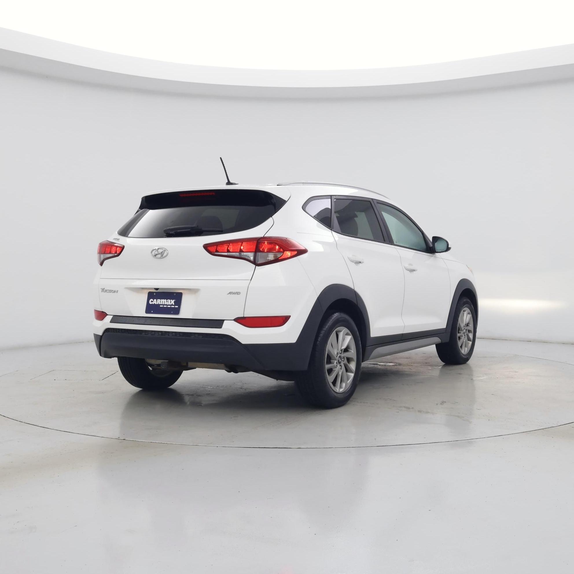 Thumbnail: 2017 Hyundai Tucson - 8