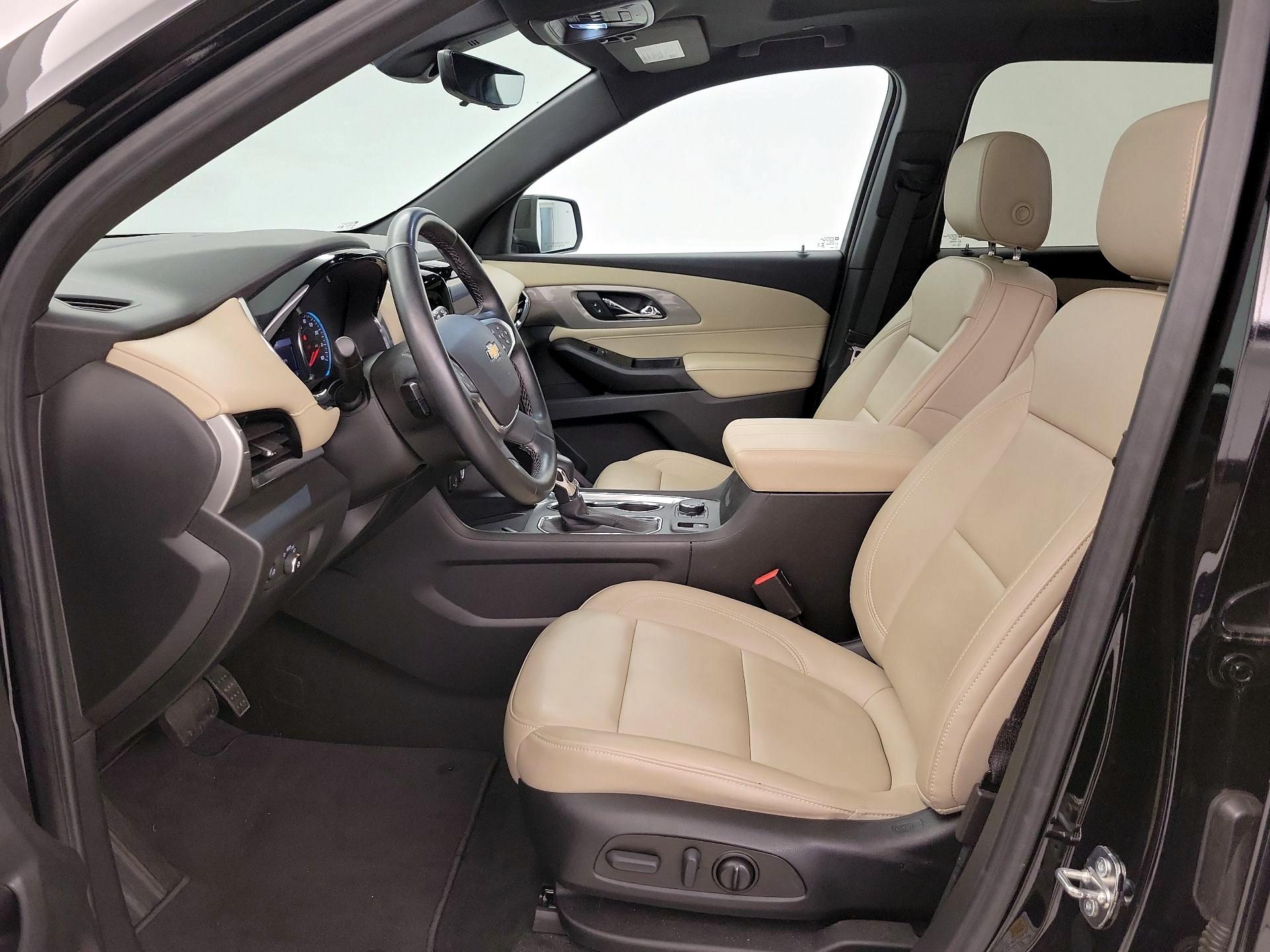 Thumbnail: 2023 Chevrolet Traverse - 11