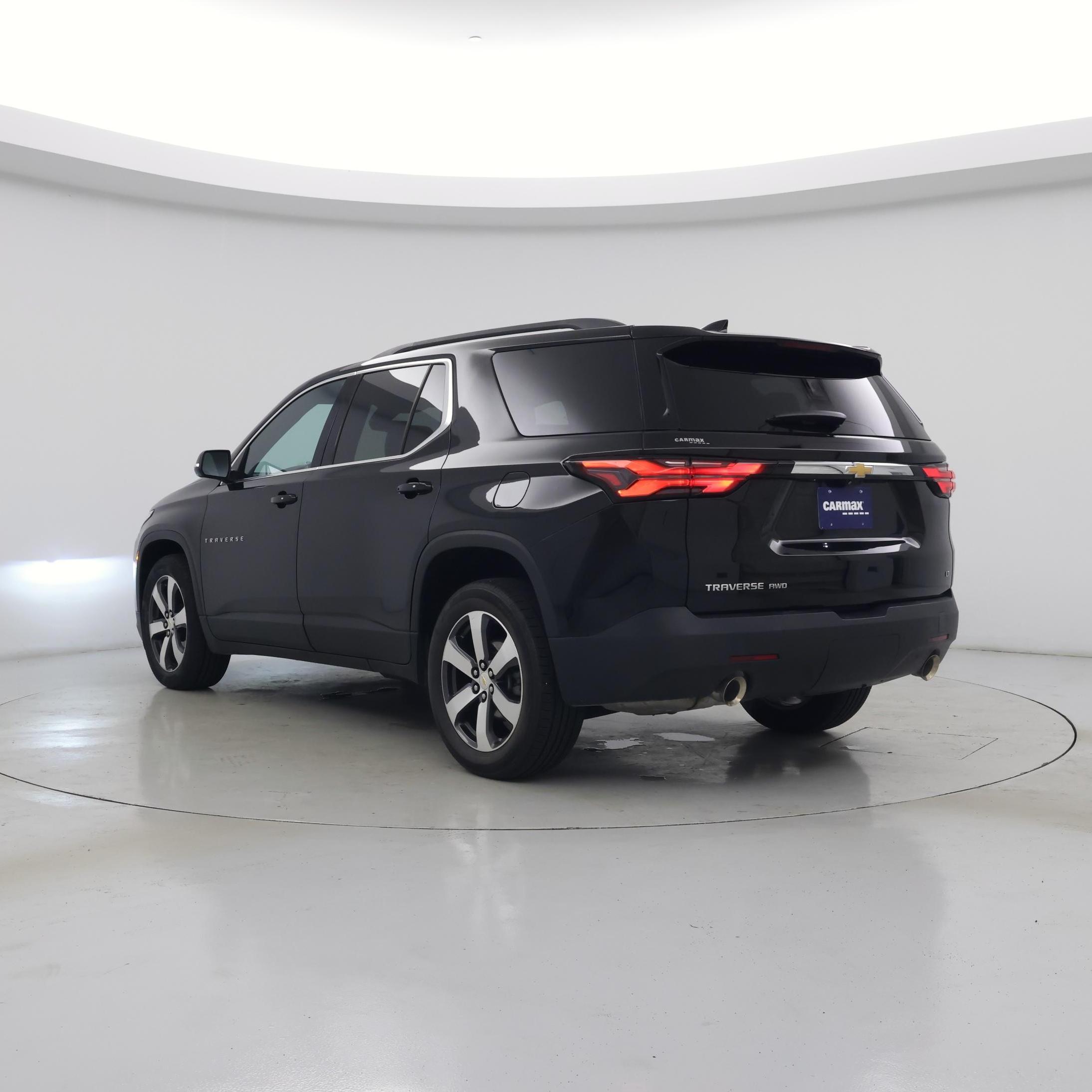 Thumbnail: 2023 Chevrolet Traverse - 2