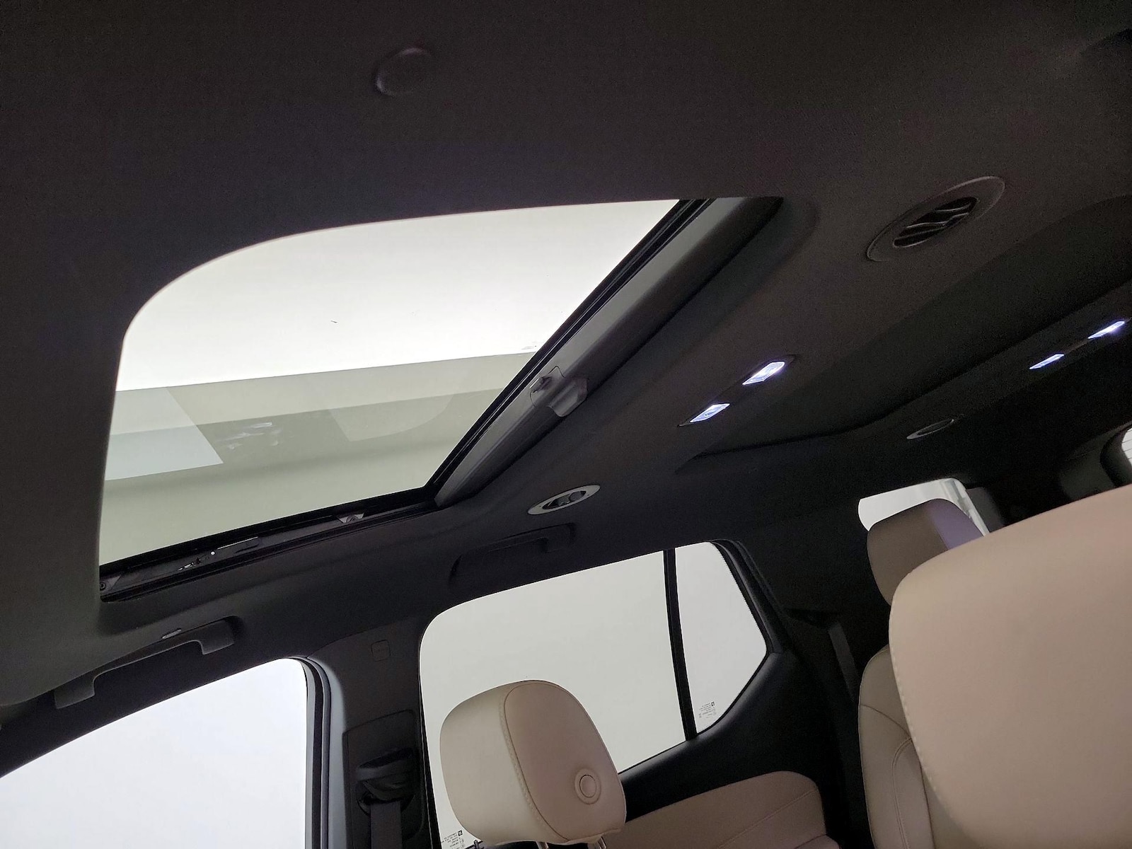 2023 Chevrolet Traverse 3LT - Photo 21