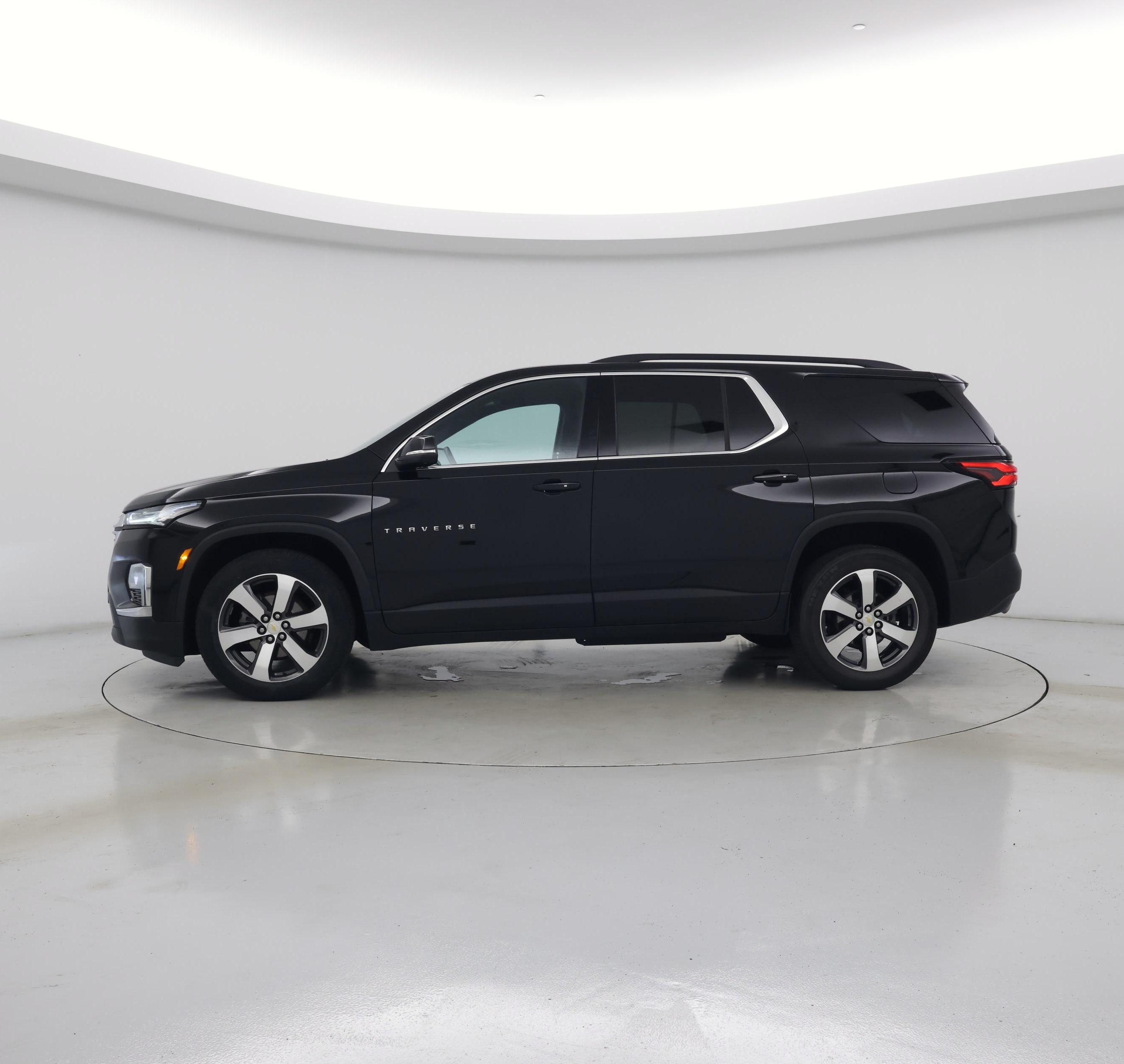 Thumbnail: 2023 Chevrolet Traverse - 3