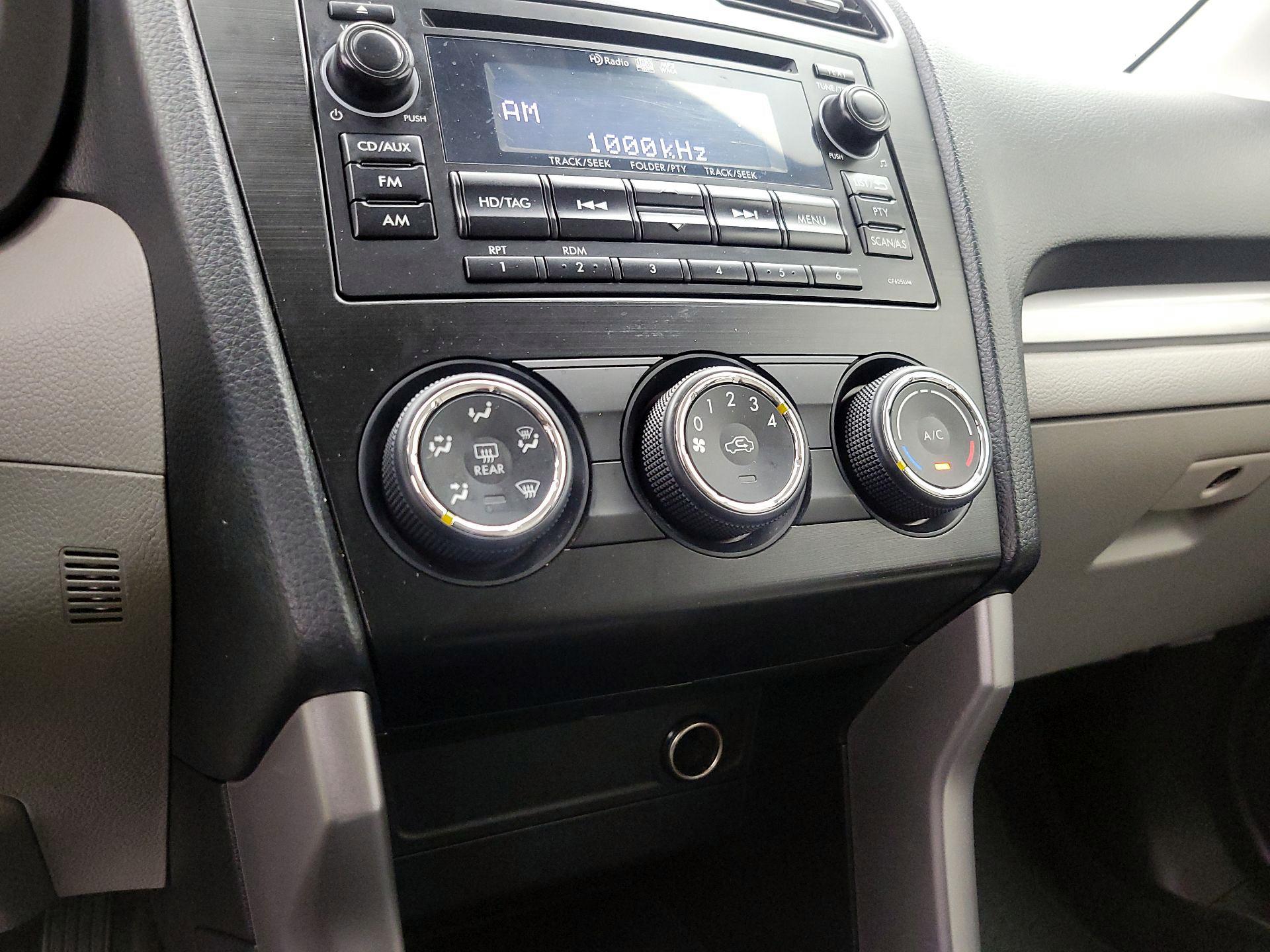 Thumbnail: 2015 Subaru Forester - 16