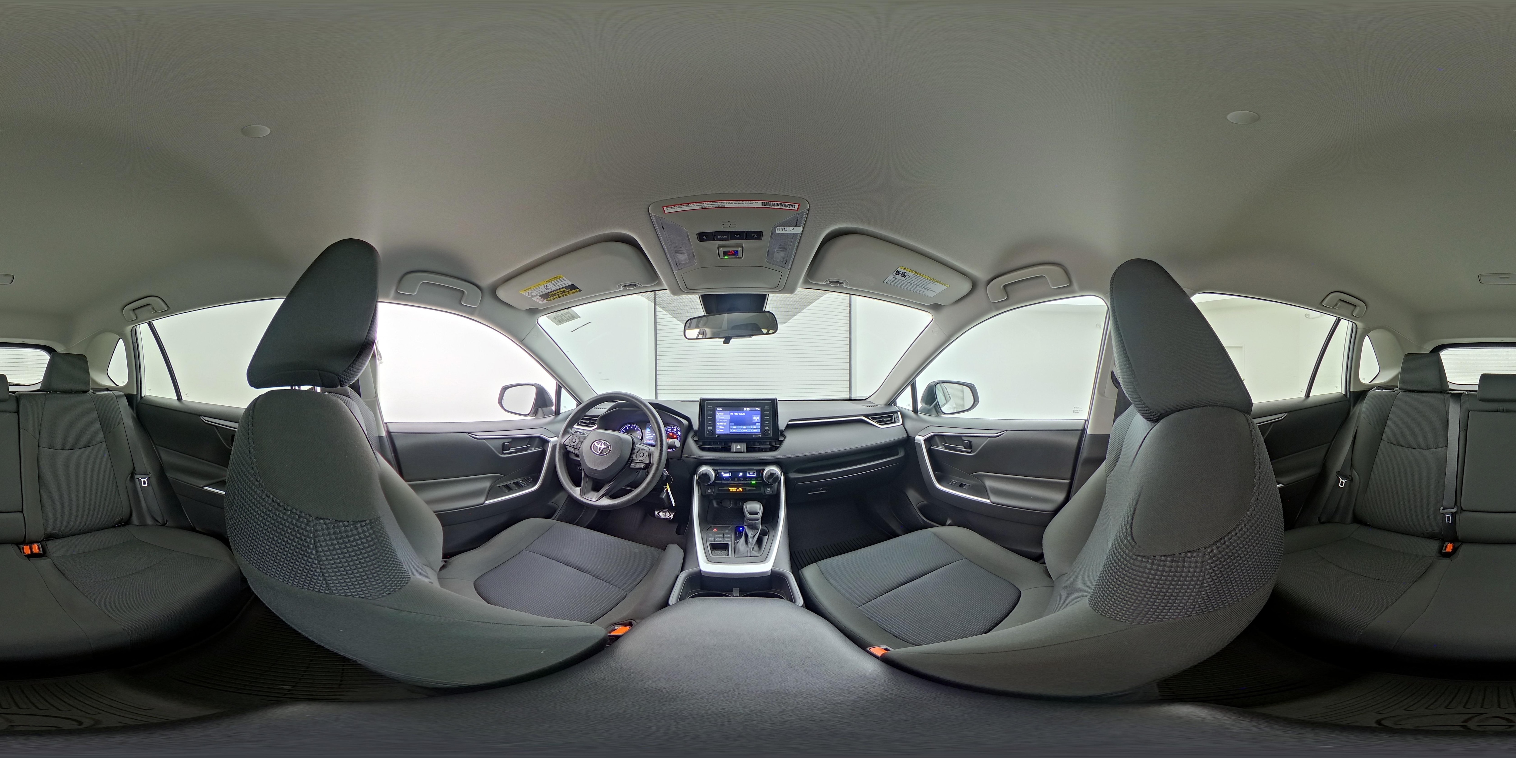 2022 Toyota RAV4 LE - Photo 24