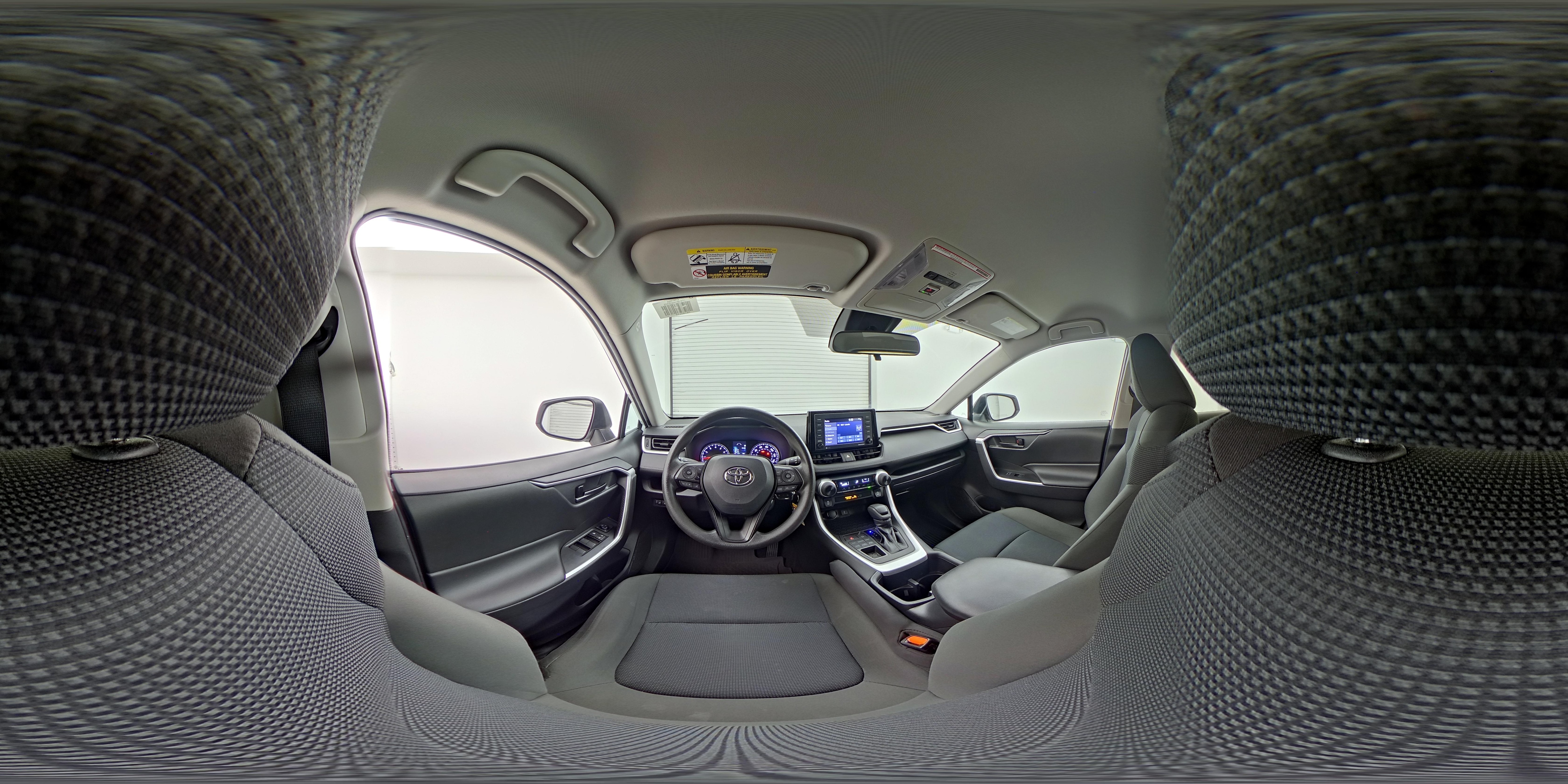 2022 Toyota RAV4 LE - Photo 26