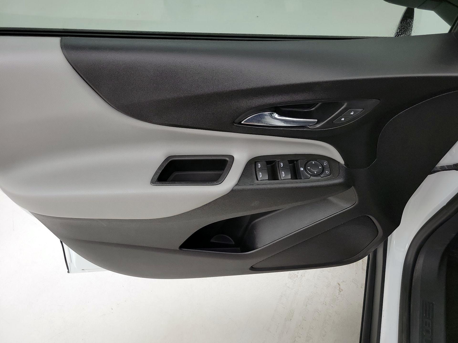 Thumbnail: 2020 Chevrolet Equinox - 12