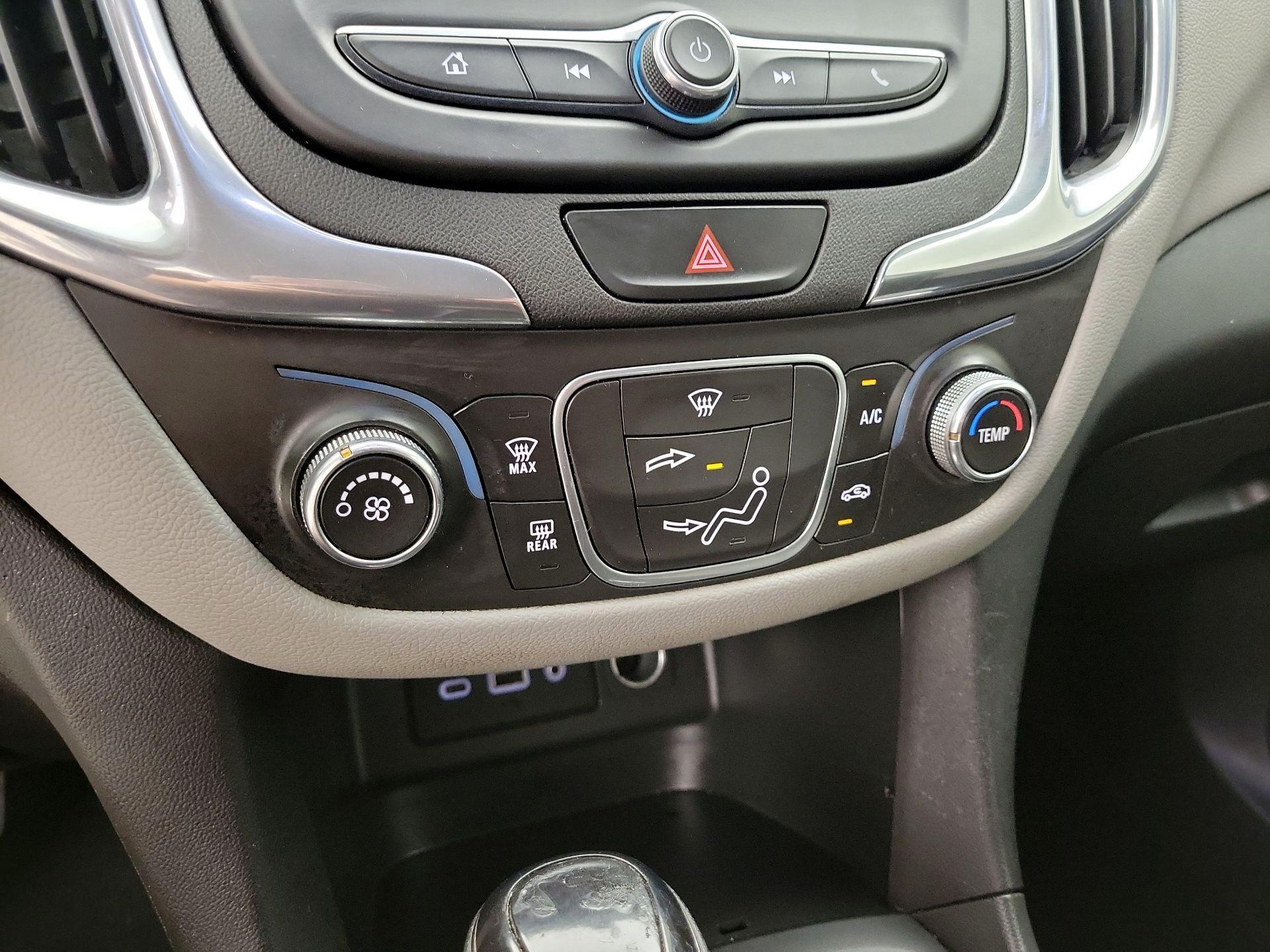 Thumbnail: 2020 Chevrolet Equinox - 16