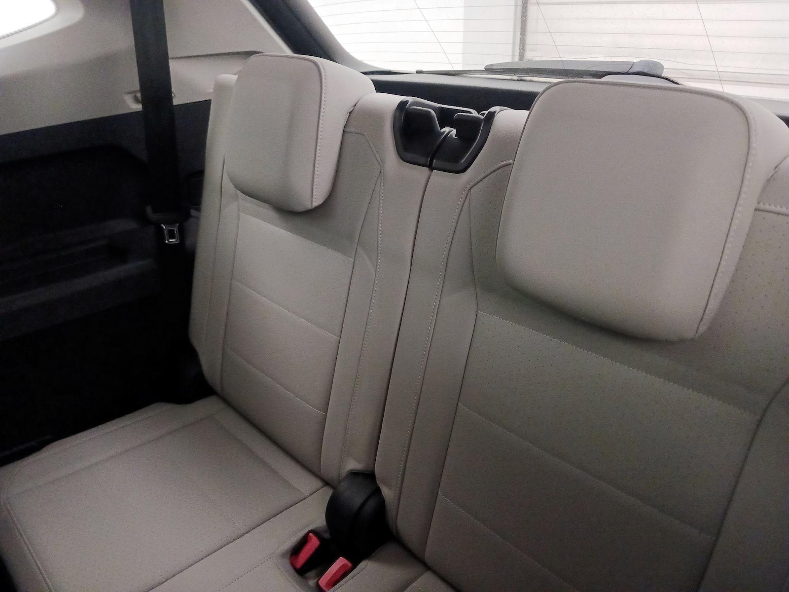 2018 Volkswagen Tiguan SE - Photo 22