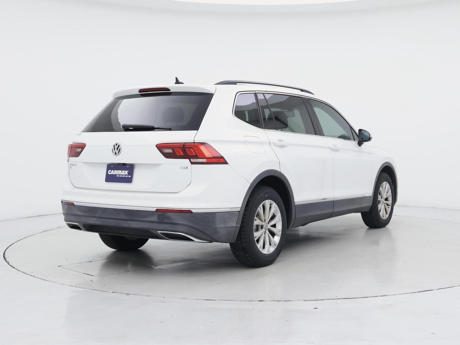 2018 Volkswagen Tiguan SE - Photo 9