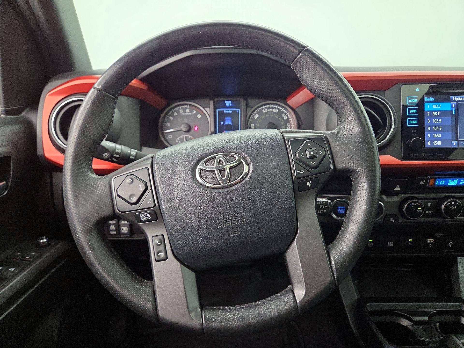 Thumbnail: 2017 Toyota Tacoma - 10
