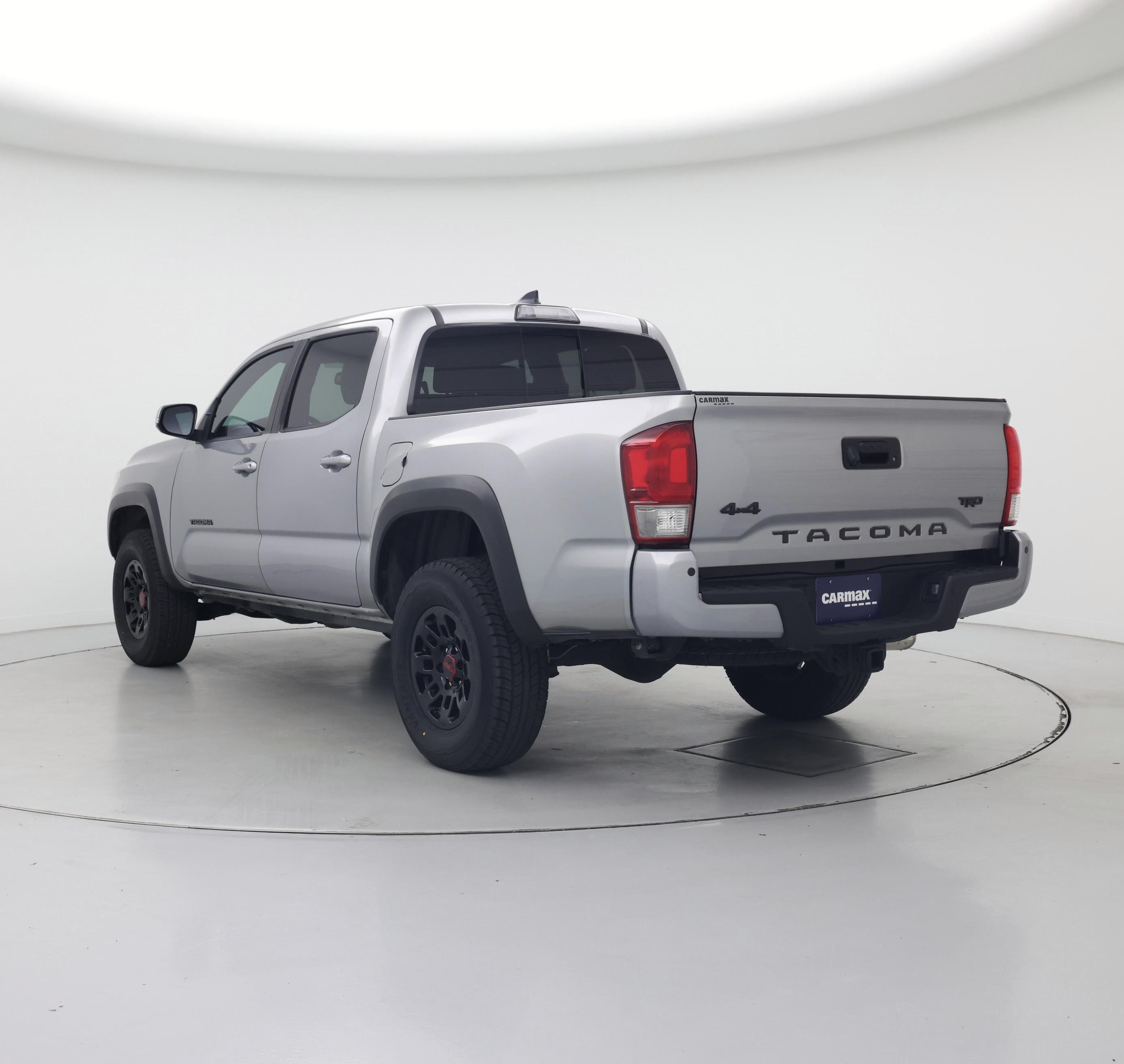 Thumbnail: 2017 Toyota Tacoma - 2