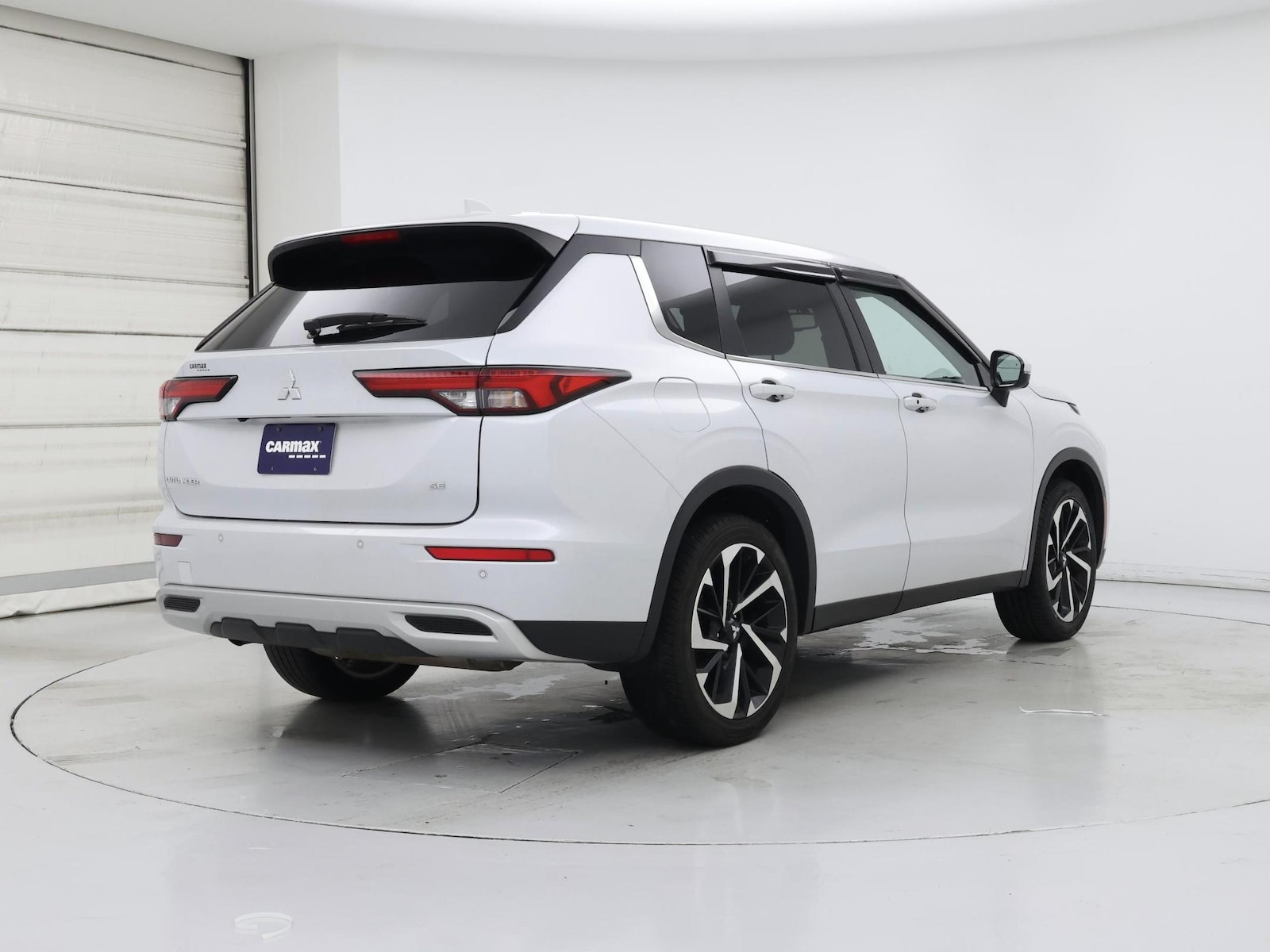 2024 Mitsubishi Outlander SE - Photo 9