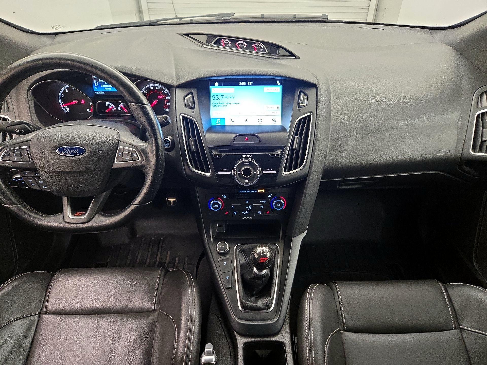 Thumbnail: 2016 Ford Focus - 9
