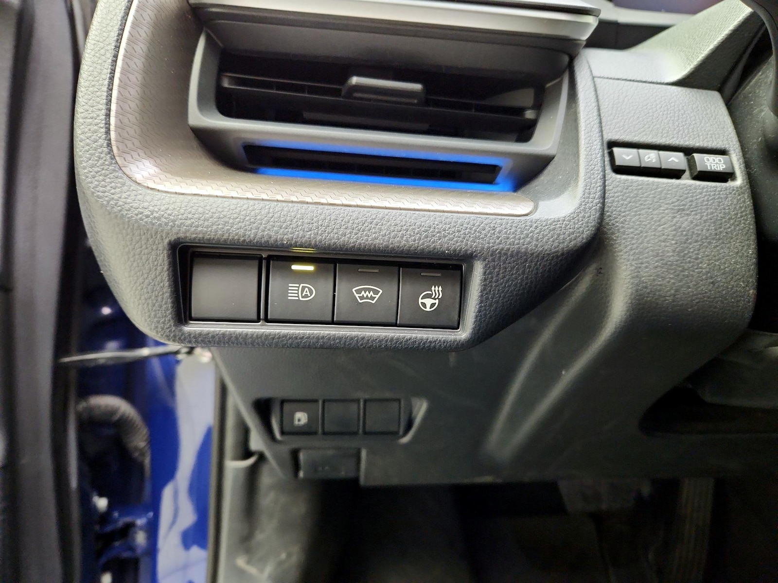 2023 Toyota Prius XLE - Photo 12