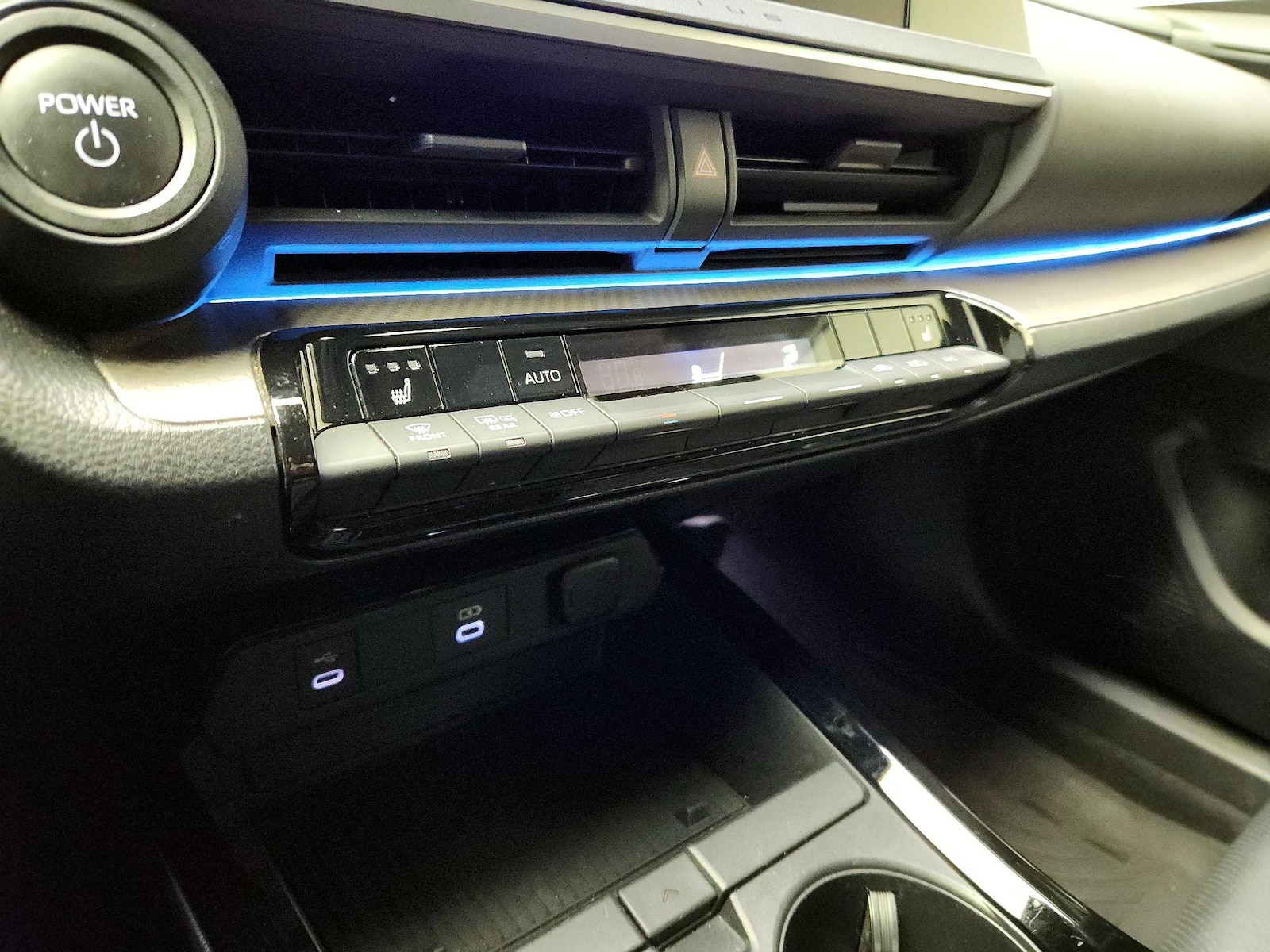 2023 Toyota Prius XLE - Photo 15
