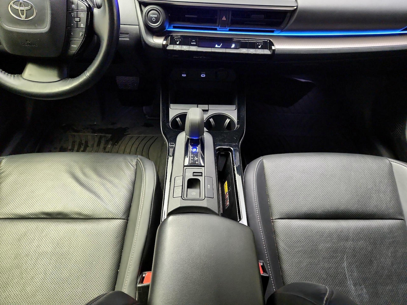 2023 Toyota Prius XLE - Photo 16