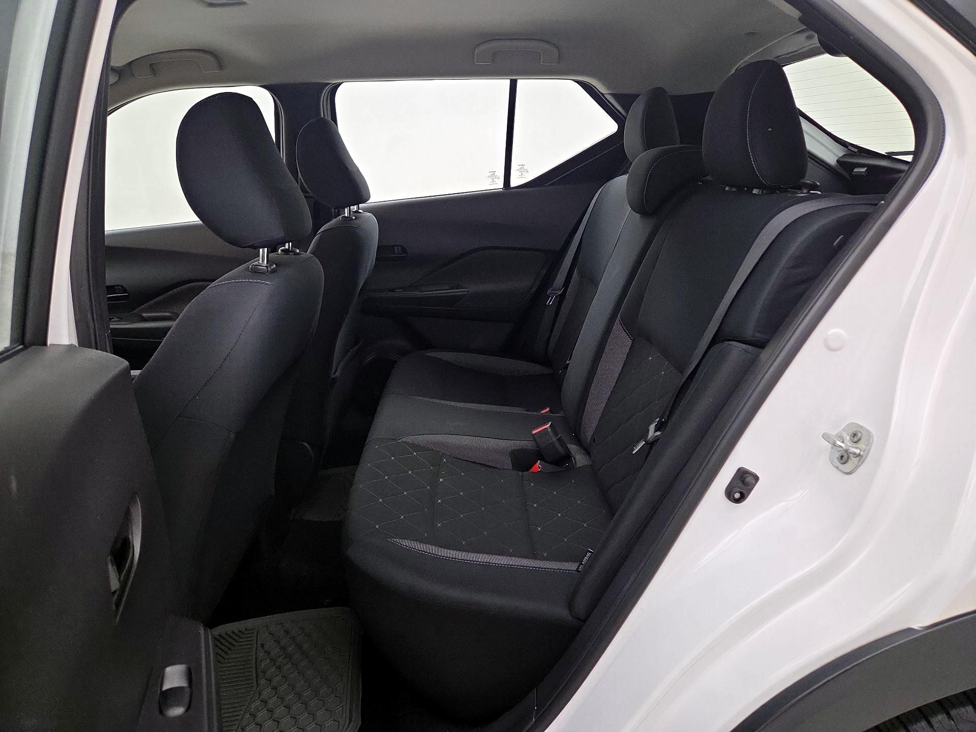 Thumbnail: 2020 Nissan Kicks - 19