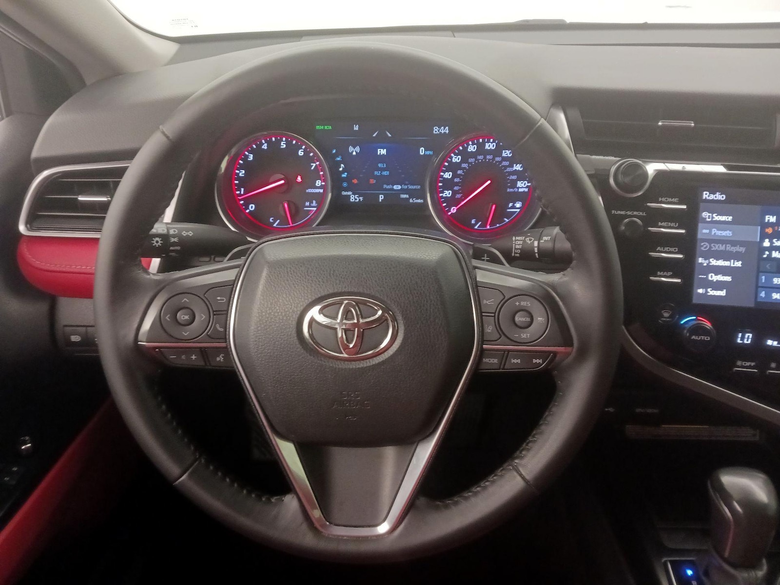 2020 Toyota Camry XSE - Photo 11