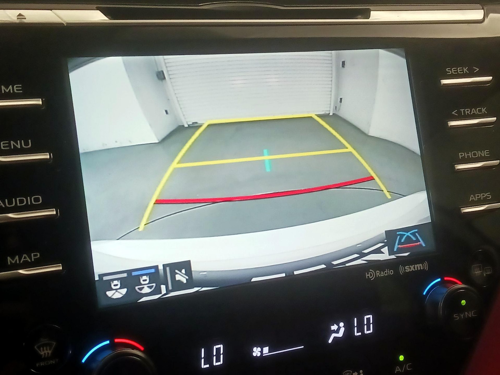 2020 Toyota Camry XSE - Photo 15