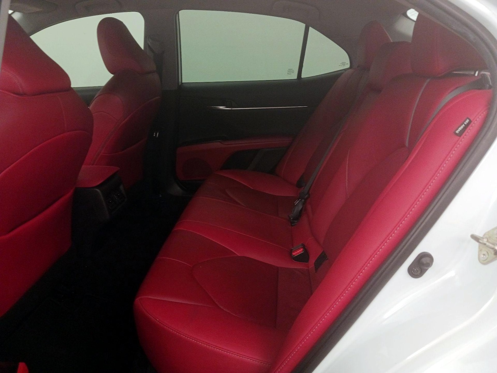 2020 Toyota Camry XSE - Photo 20