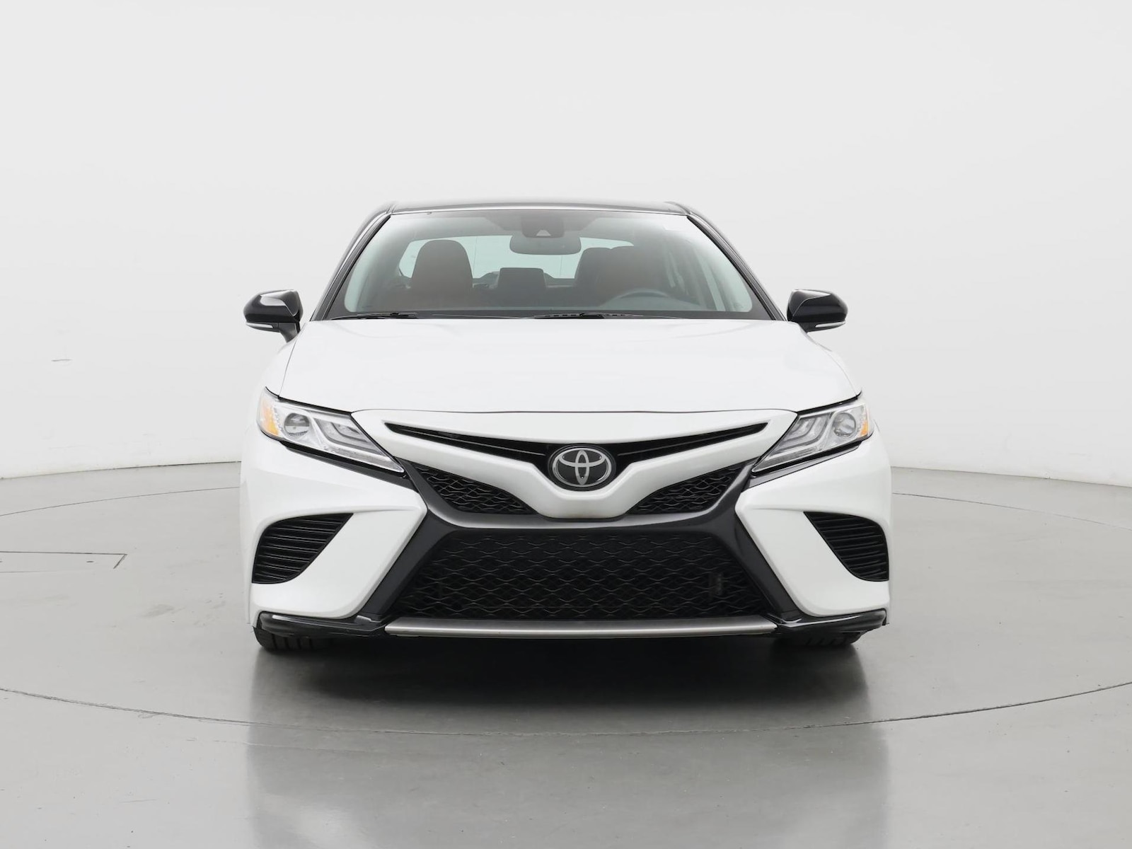 2020 Toyota Camry XSE - Photo 6