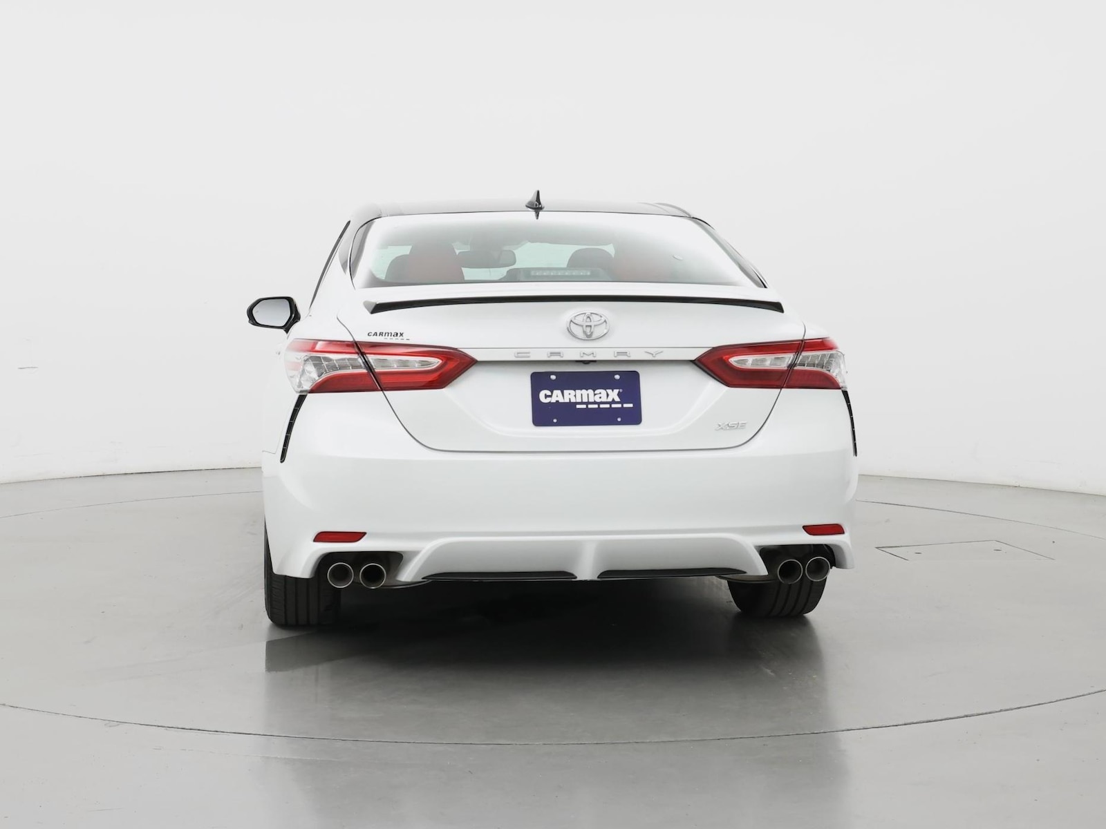 2020 Toyota Camry XSE - Photo 7