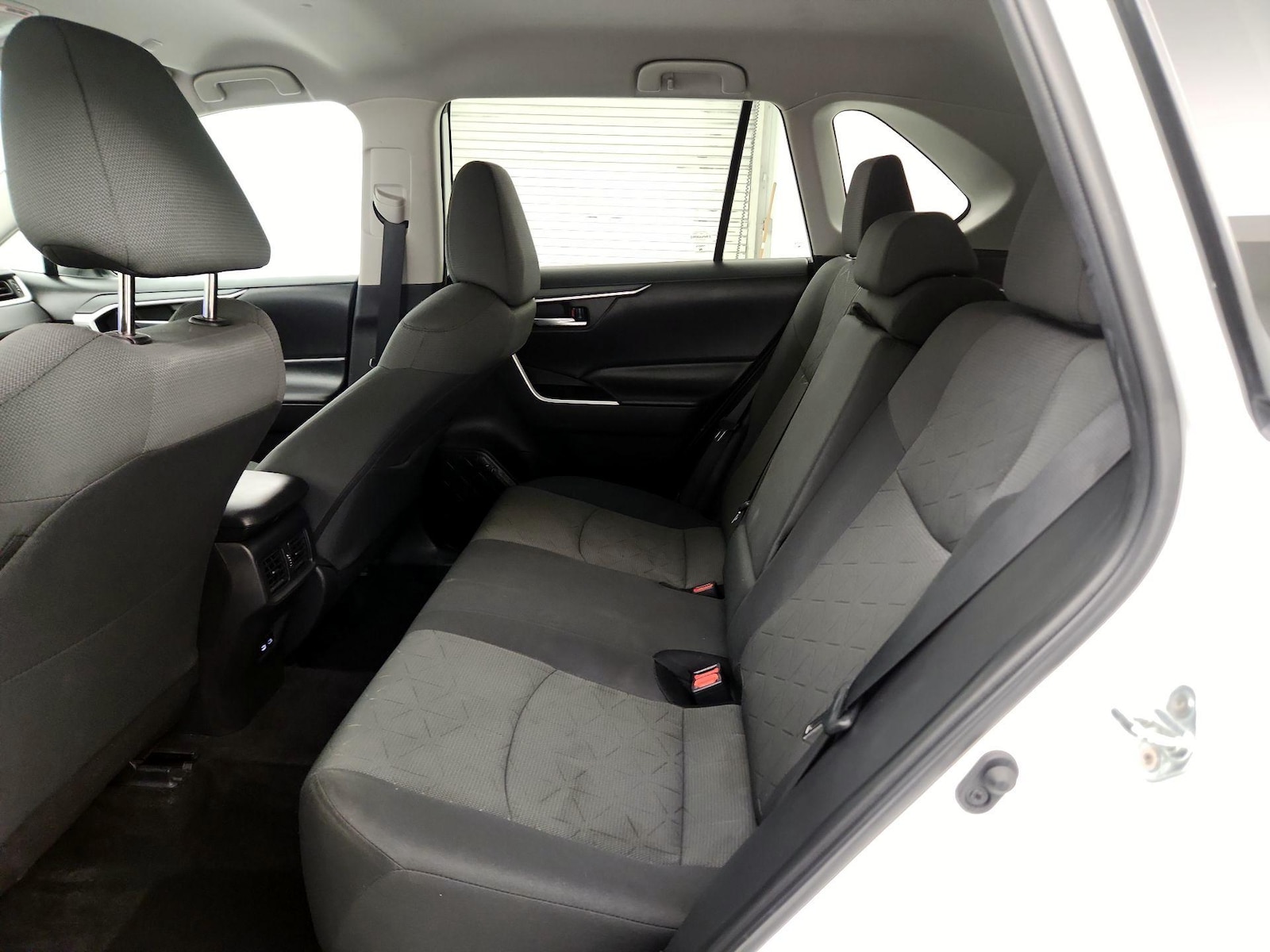 2023 Toyota RAV4 XLE - Photo 21