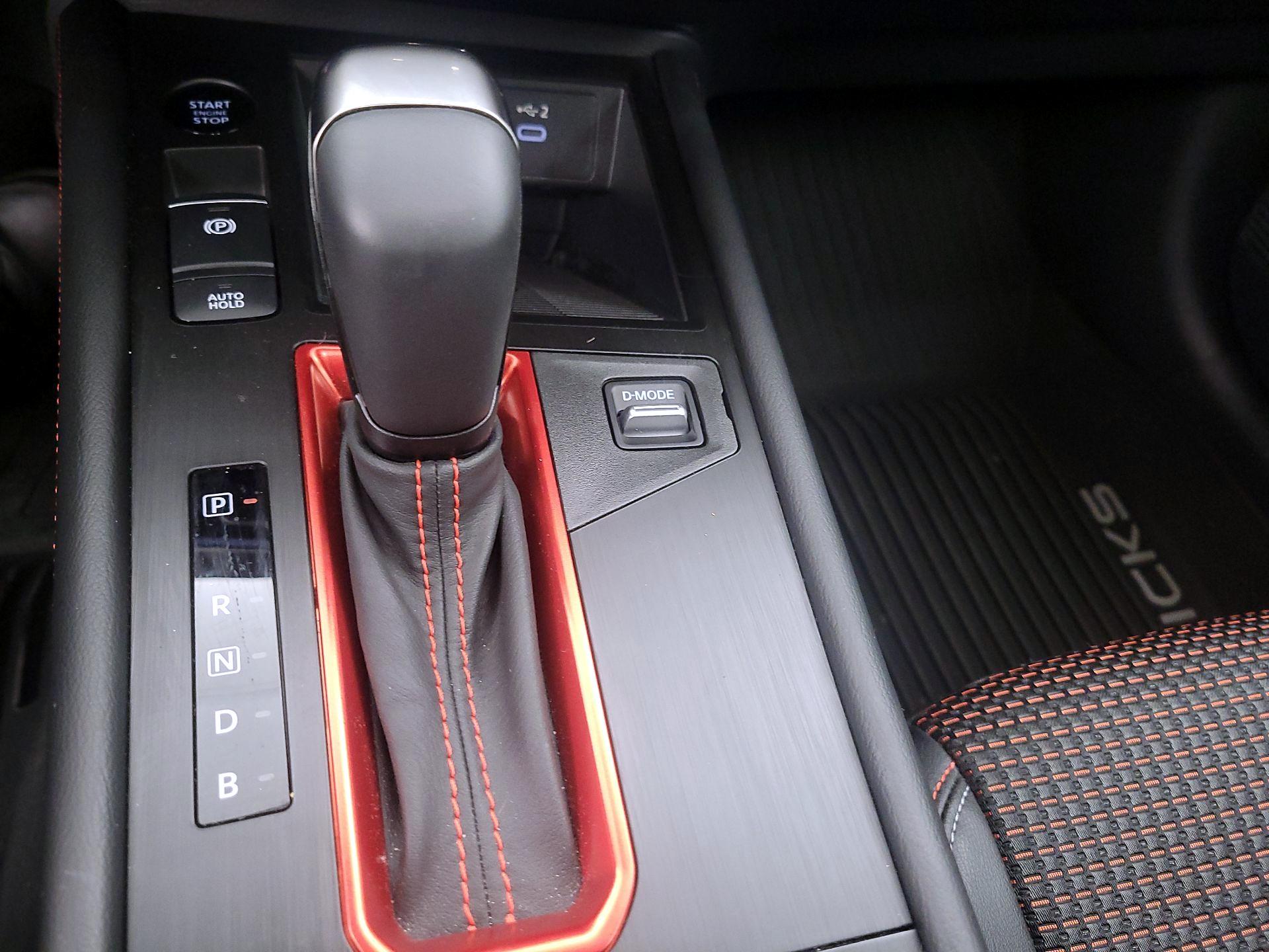 Thumbnail: 2025 Nissan Kicks - 17