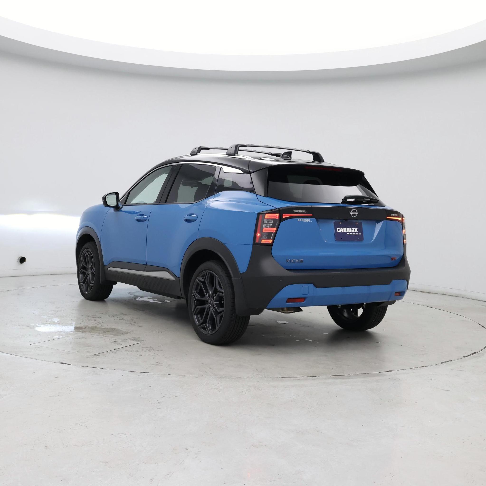 Thumbnail: 2025 Nissan Kicks - 2