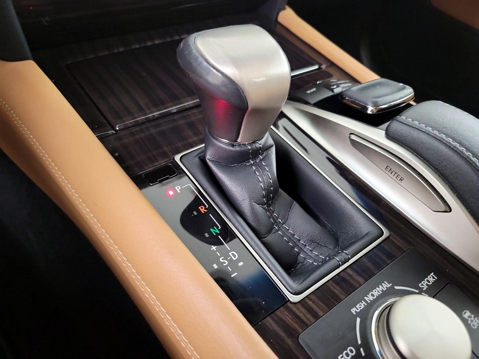 Thumbnail: 2017 Lexus LS - 16