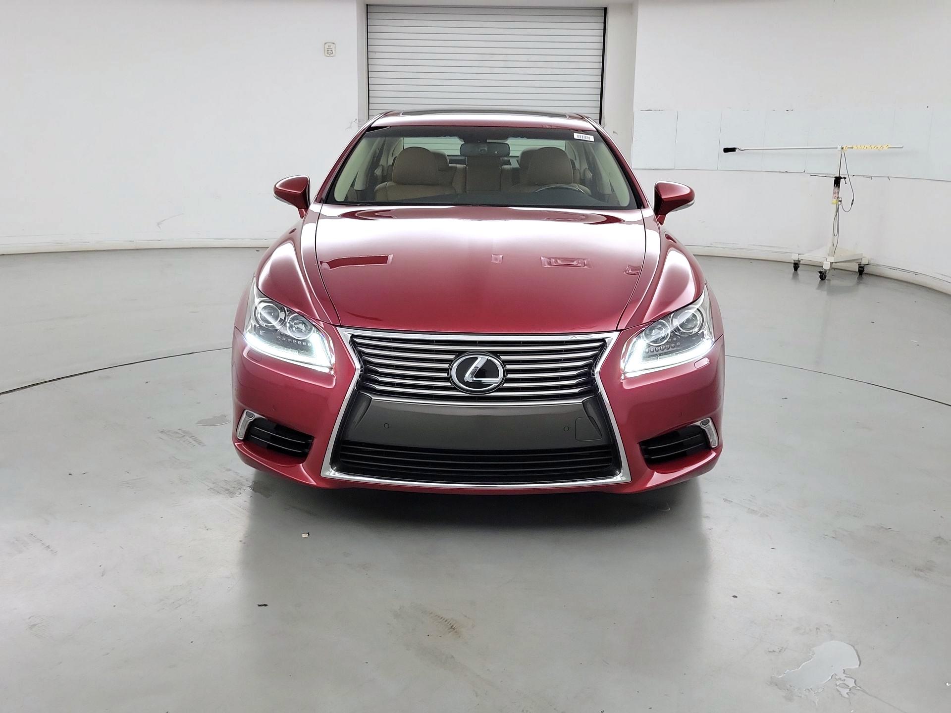 Thumbnail: 2017 Lexus LS - 2