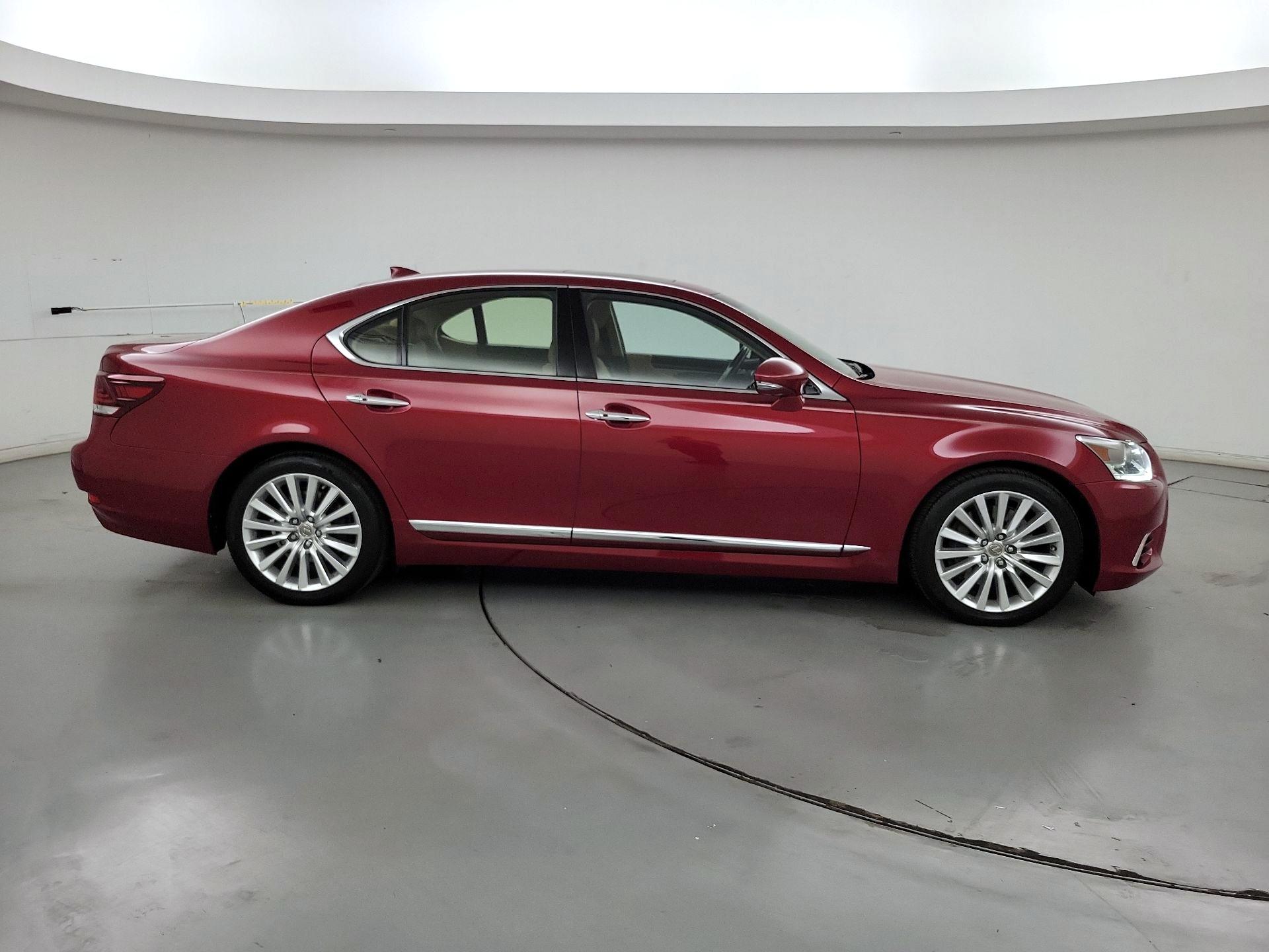 Thumbnail: 2017 Lexus LS - 4