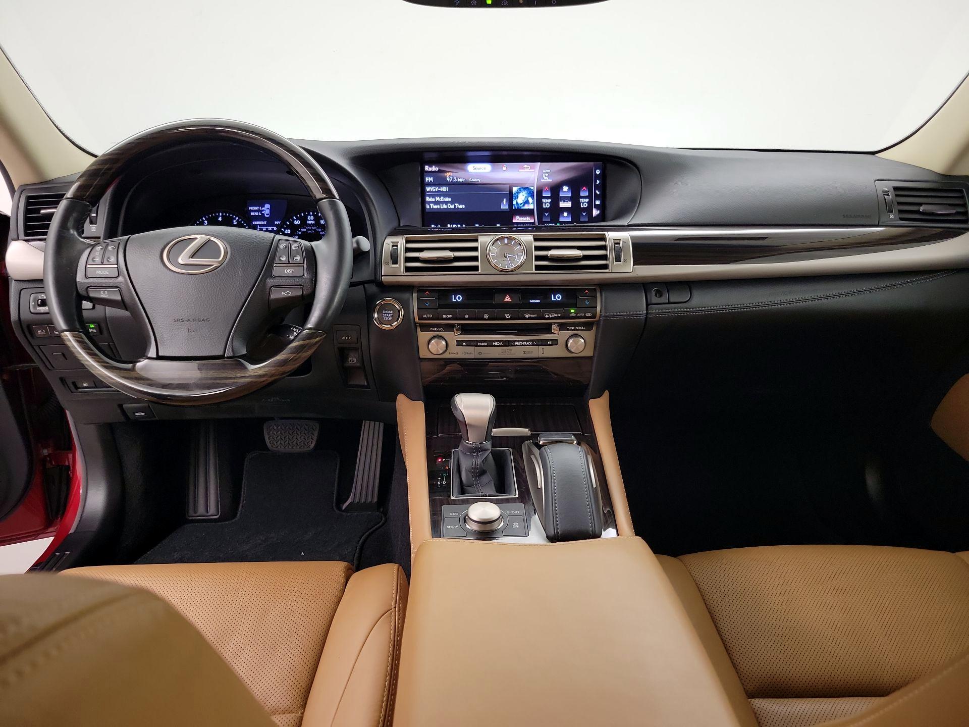 Thumbnail: 2017 Lexus LS - 8