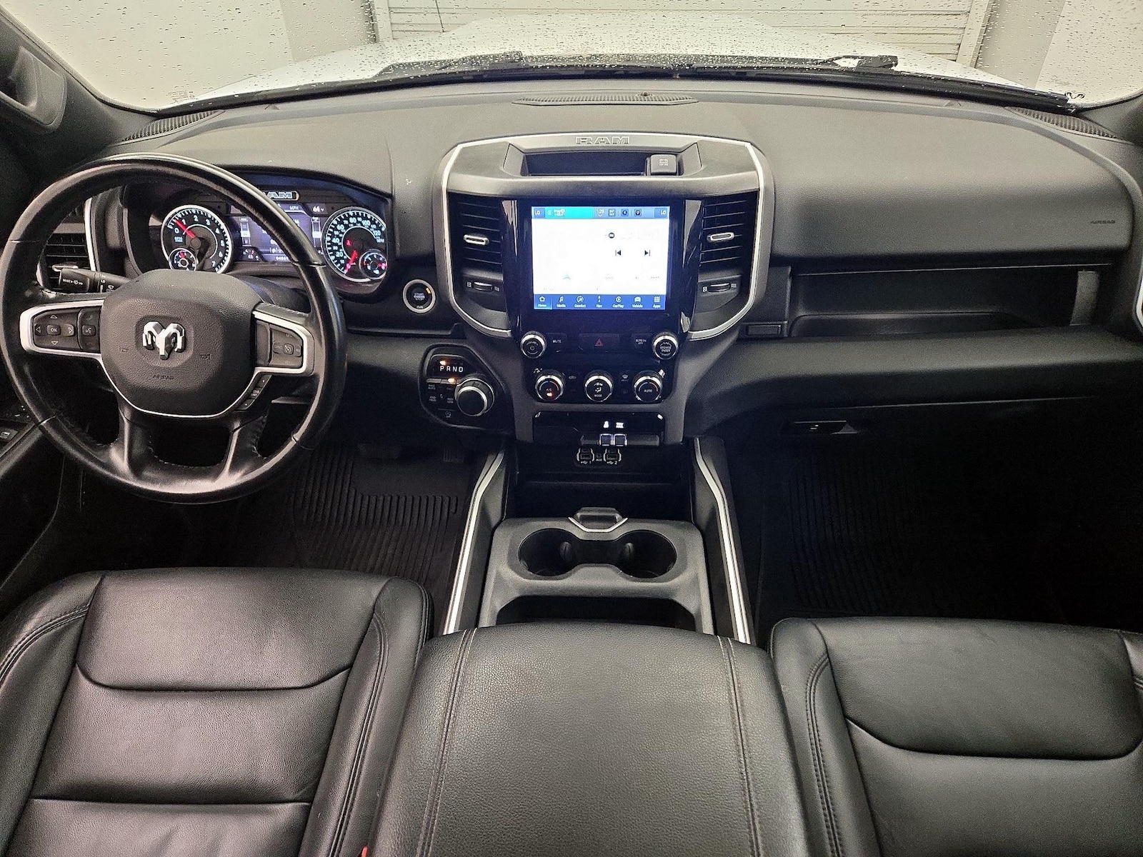 Apple CarPlay® & Android Auto™